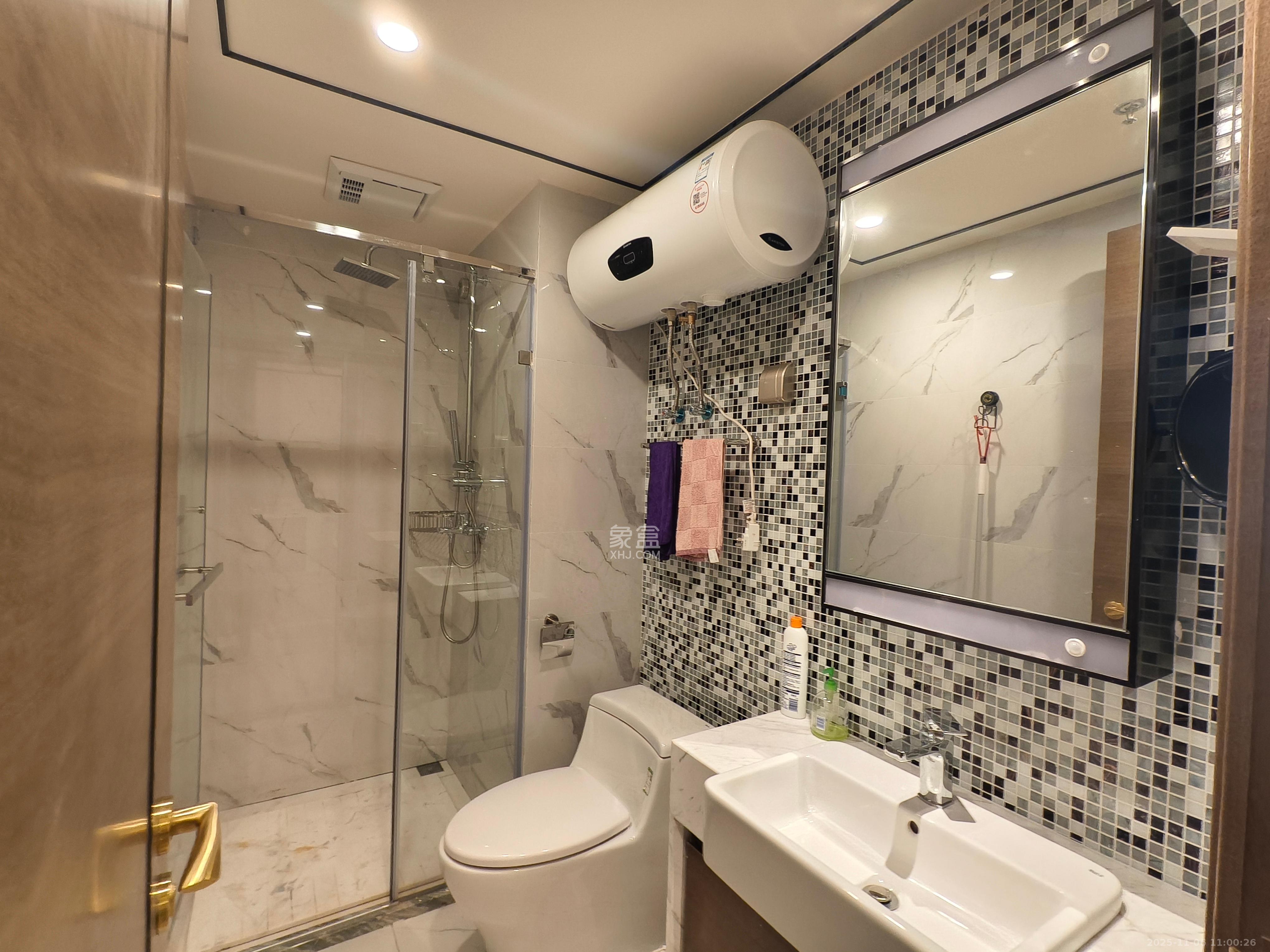 恒大誉府(融誉商业中心) 1室1厅2卫 2200.0元/月 恒大誉府(融誉商业中心) 1室1厅2卫 2200.0元/月室内图