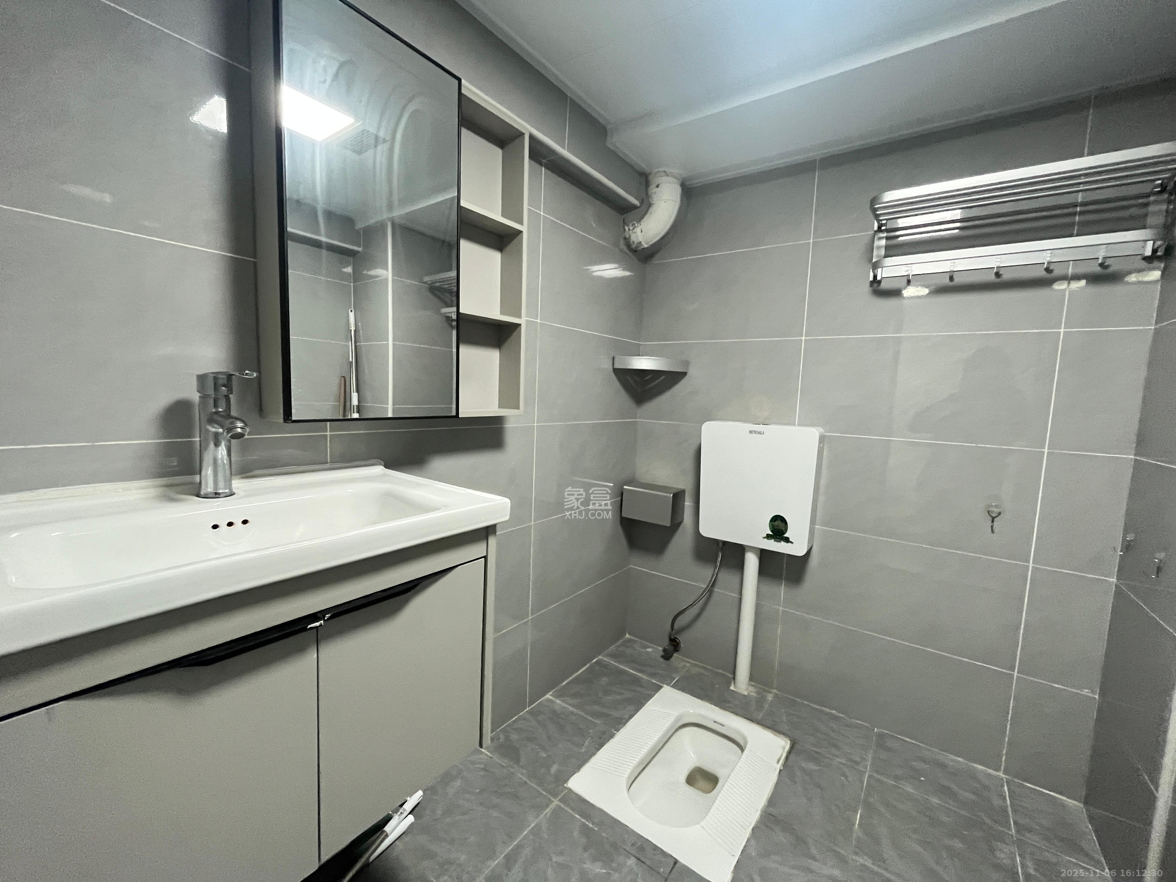 宏景名厦 3室2厅2卫 2600.0元/月 宏景名厦 3室2厅2卫 2600.0元/月室内图