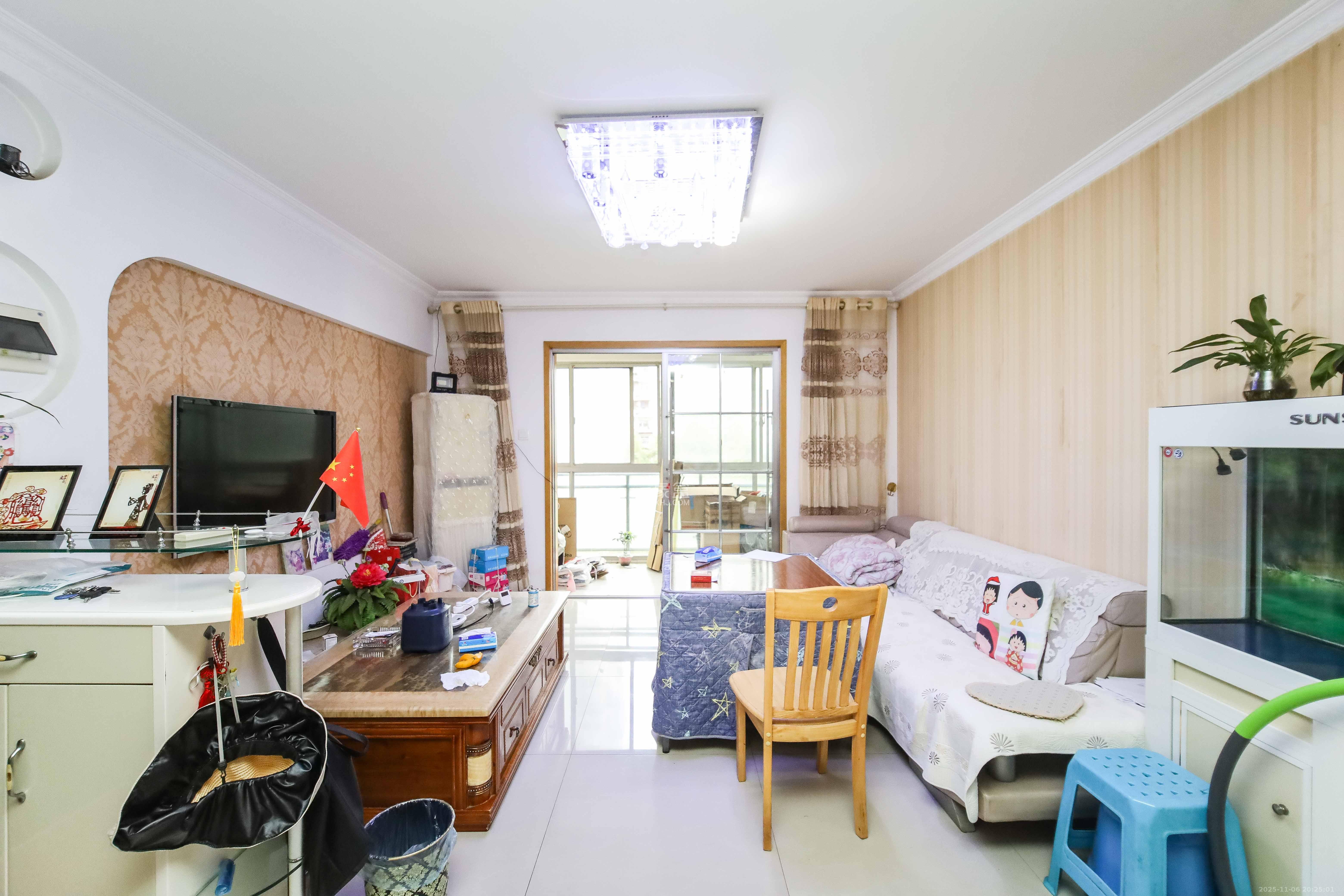 金龙苑 1室0厅0卫 120.0万 金龙苑 1室0厅0卫 120.0万客厅