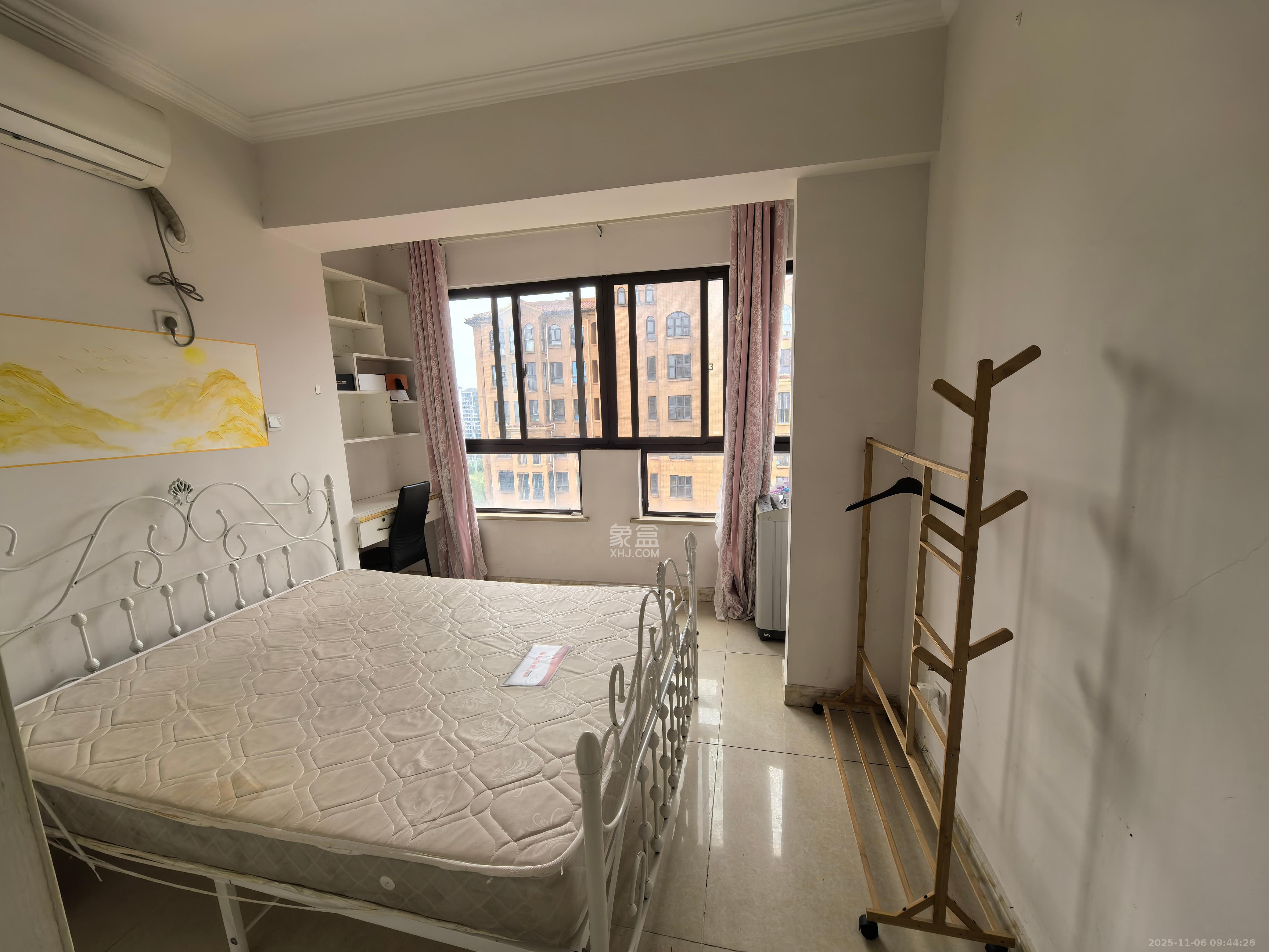 中信凯旋蓝岸(中信新城三期) 2室1厅1卫 1600.0元/月 中信凯旋蓝岸(中信新城三期) 2室1厅1卫 1600.0元/月室内图