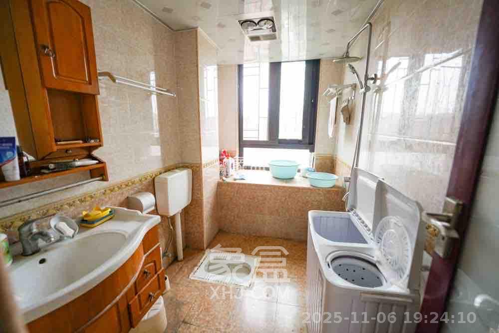 中信凯旋蓝岸(中信新城三期) 2室2厅2卫 2000.0元/月 中信凯旋蓝岸(中信新城三期) 2室2厅2卫 2000.0元/月室内图