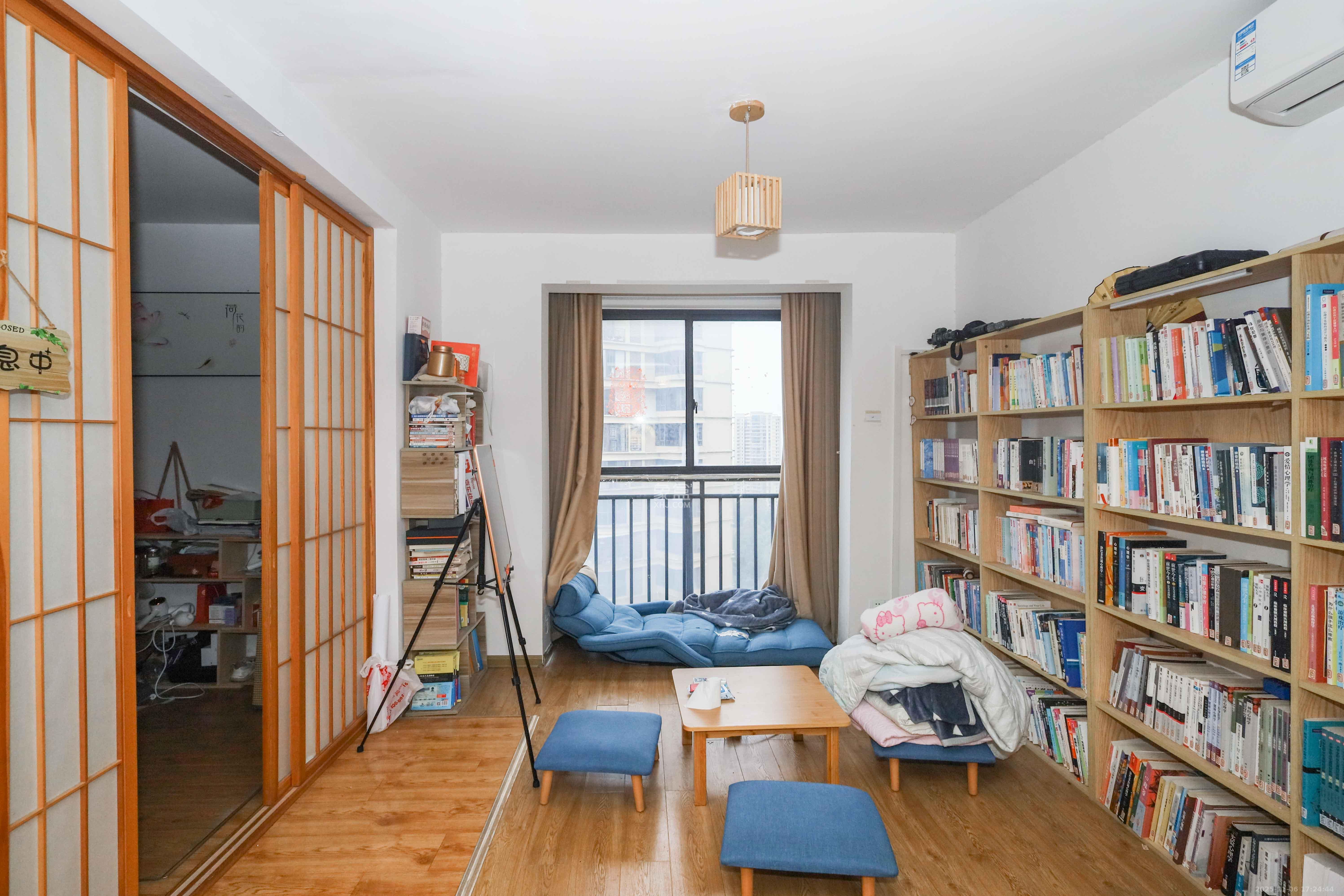 保利麓谷林语F区  3室2厅1卫    79.8万卧室