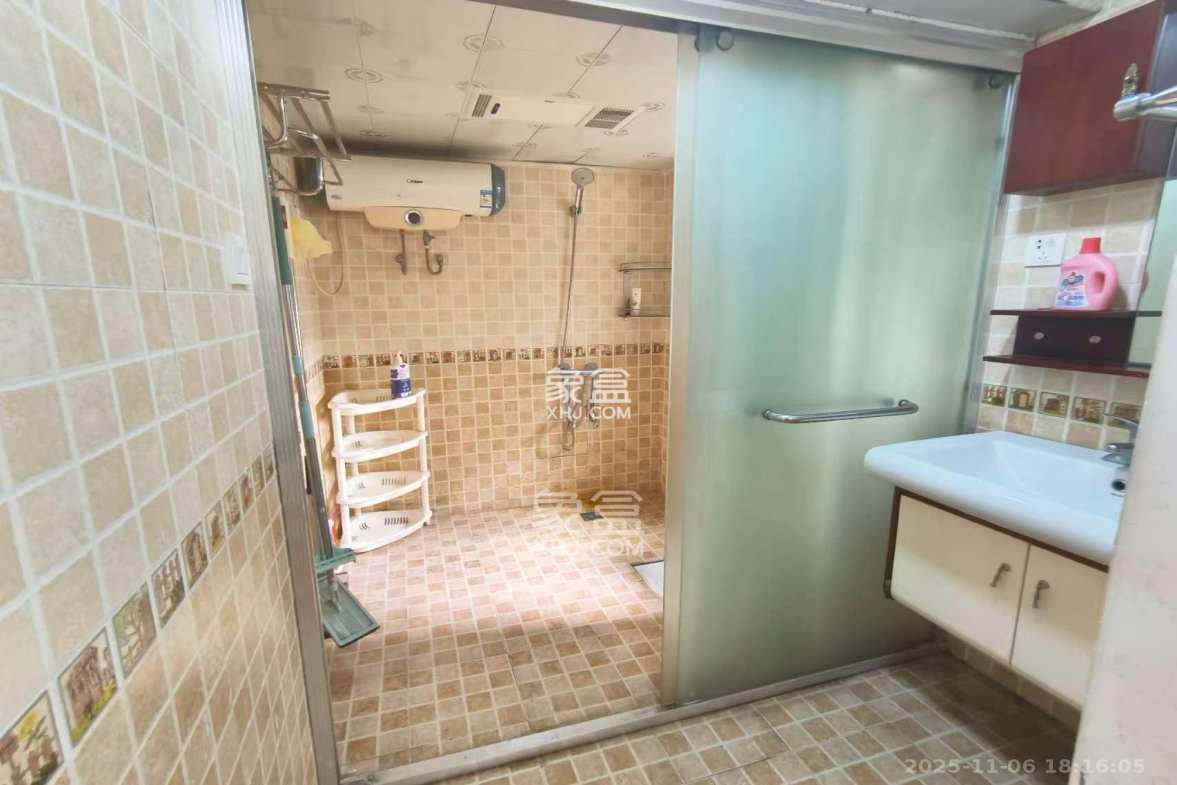 蝴蝶谷 2室2厅1卫 1600.0元/月 蝴蝶谷 2室2厅1卫 1600.0元/月室内图