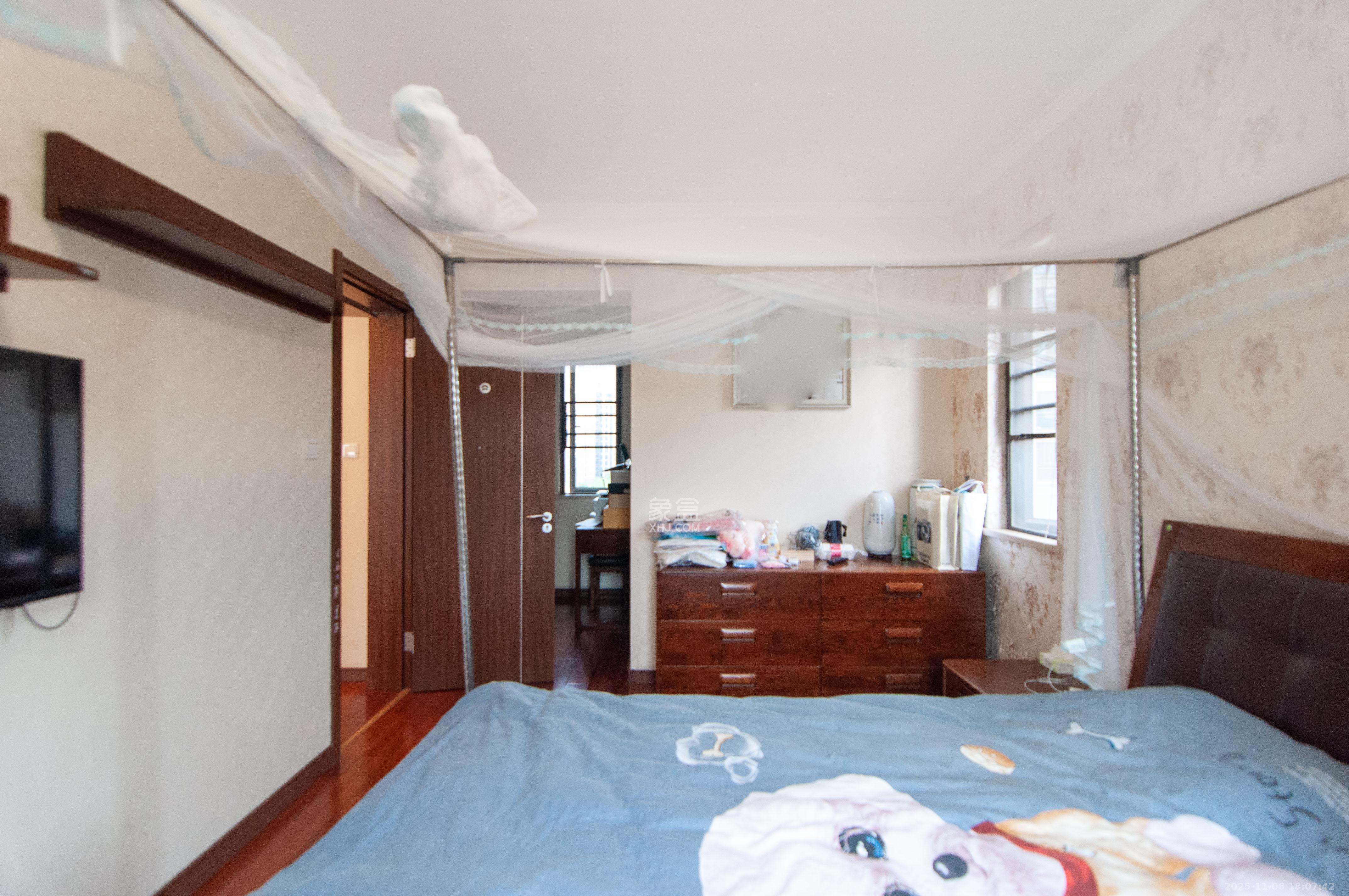 万科里梅溪郡 3室2厅1卫 4000.0元/月 万科里梅溪郡 3室2厅1卫 4000.0元/月室内图