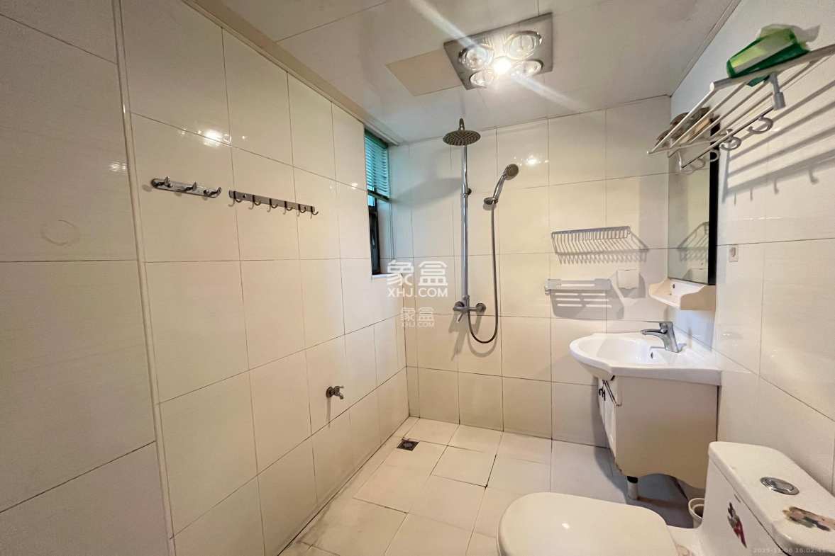 锦湘国际星城二期(锦雅苑) 3室2厅1卫 2800.0元/月 锦湘国际星城二期(锦雅苑) 3室2厅1卫 2800.0元/月室内图