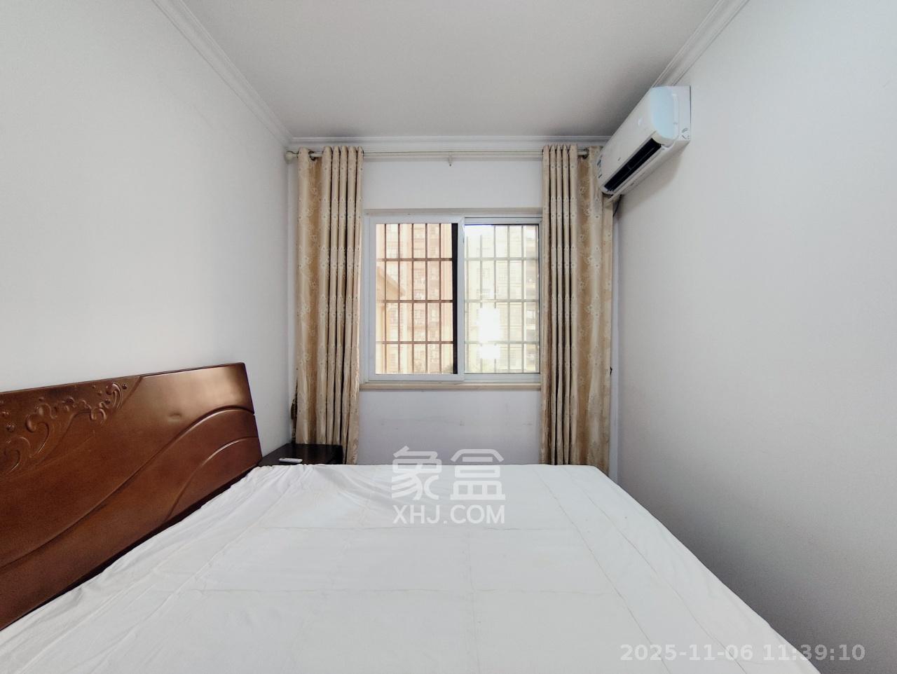 紫云阁 3室2厅1卫 1800.0元/月 紫云阁 3室2厅1卫 1800.0元/月室内图