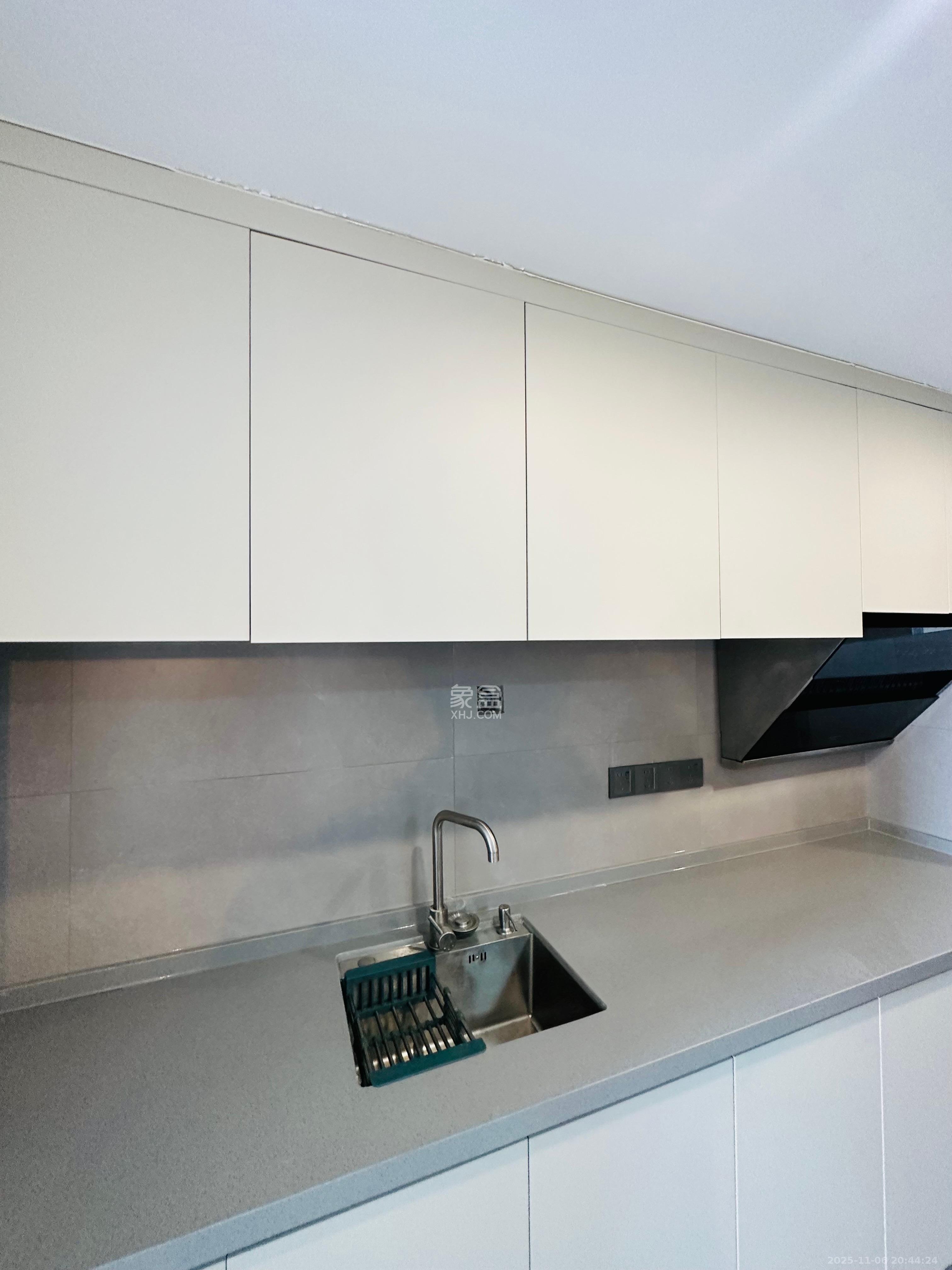 中海阅溪府  1室1厅1卫    1800.0元/月室内图