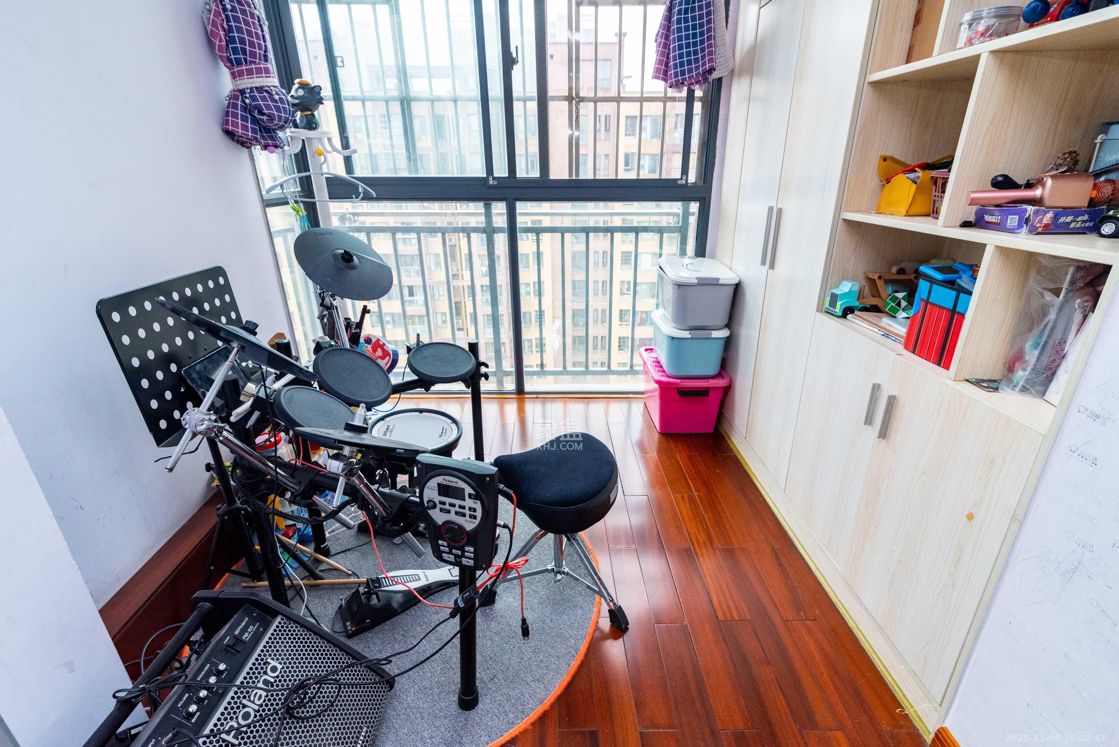 英祥春天 3室2厅2卫 2800.0元/月 英祥春天 3室2厅2卫 2800.0元/月室内图