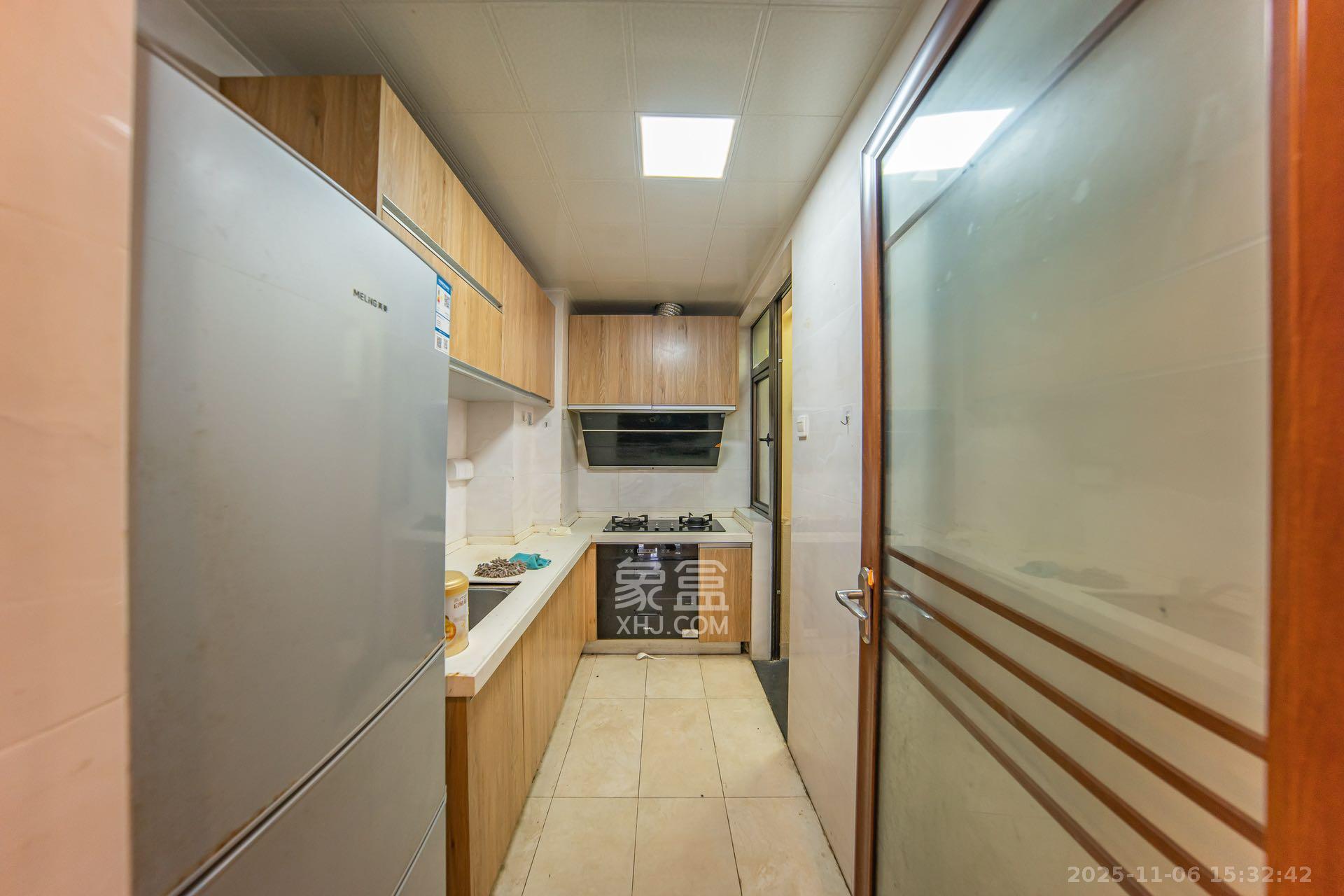 江山帝景哈佛 3室2厅1卫 1550.0元/月 江山帝景哈佛 3室2厅1卫 1550.0元/月室内图