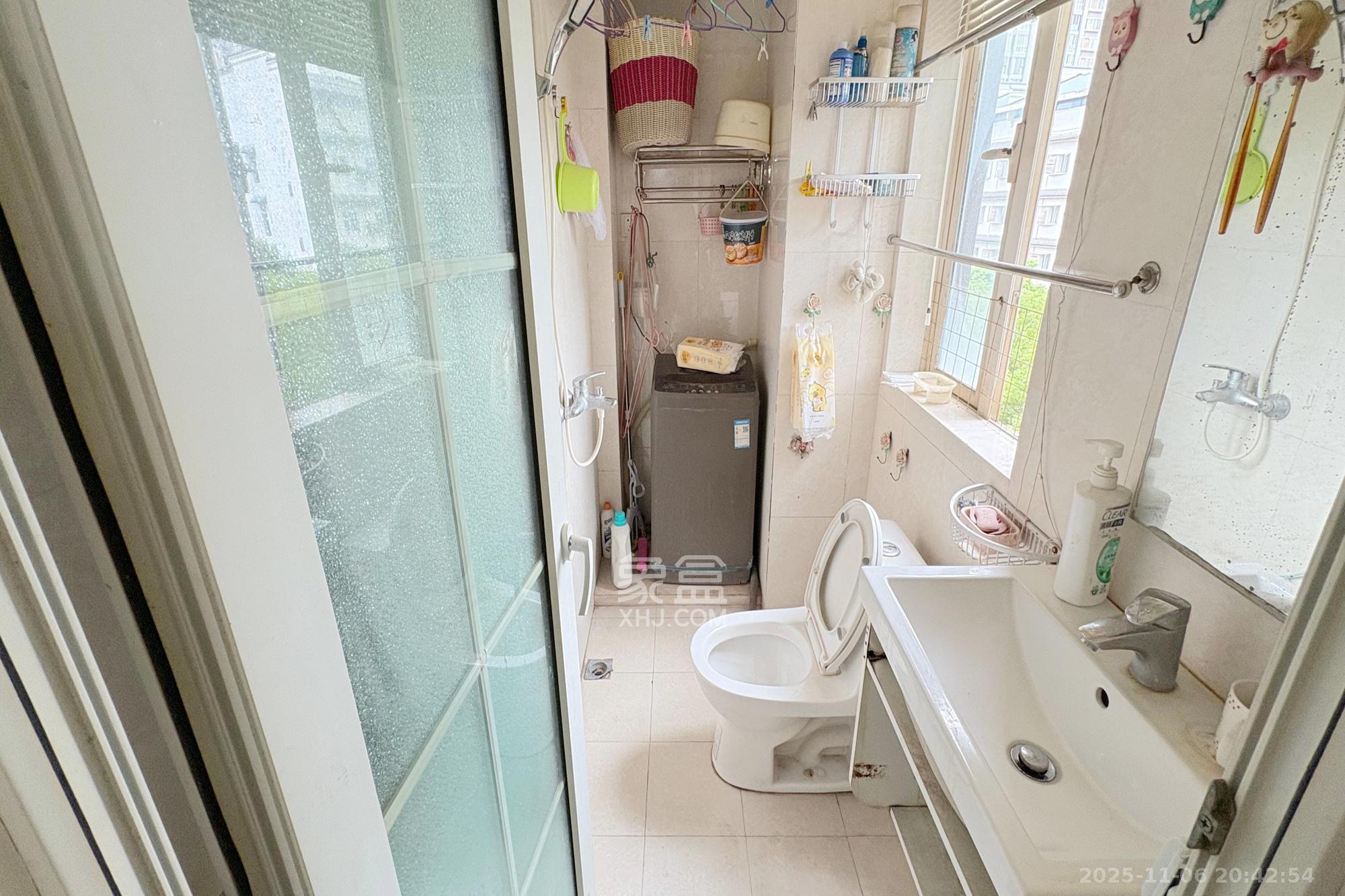 印象天心 1室1厅1卫 45.0万 印象天心 1室1厅1卫 45.0万卫生间