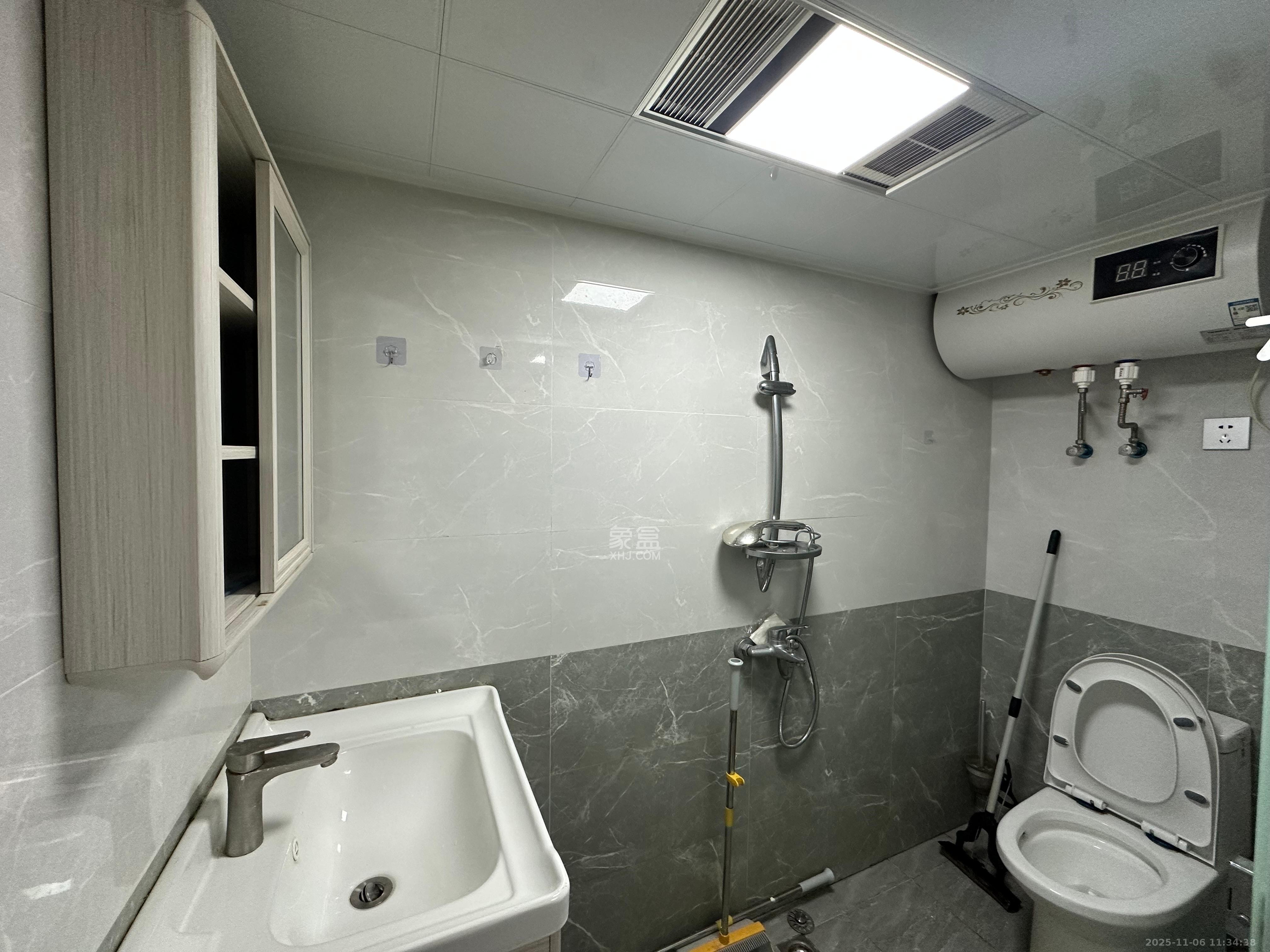 万科金色麦田  2室1厅1卫    1800.0元/月室内图