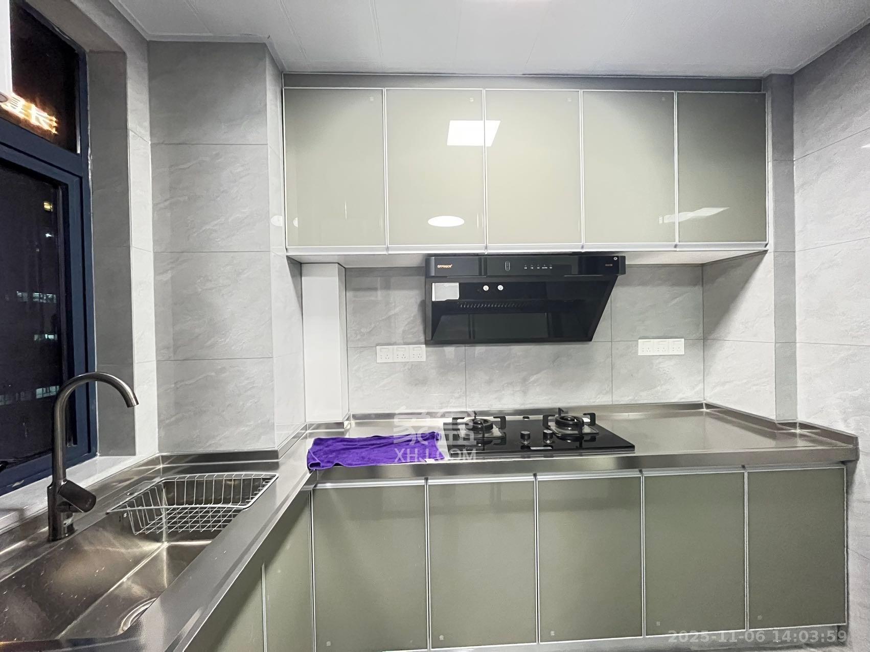 中南红领邦（红星嘉和苑）  3室2厅2卫    2400.0元/月室内图