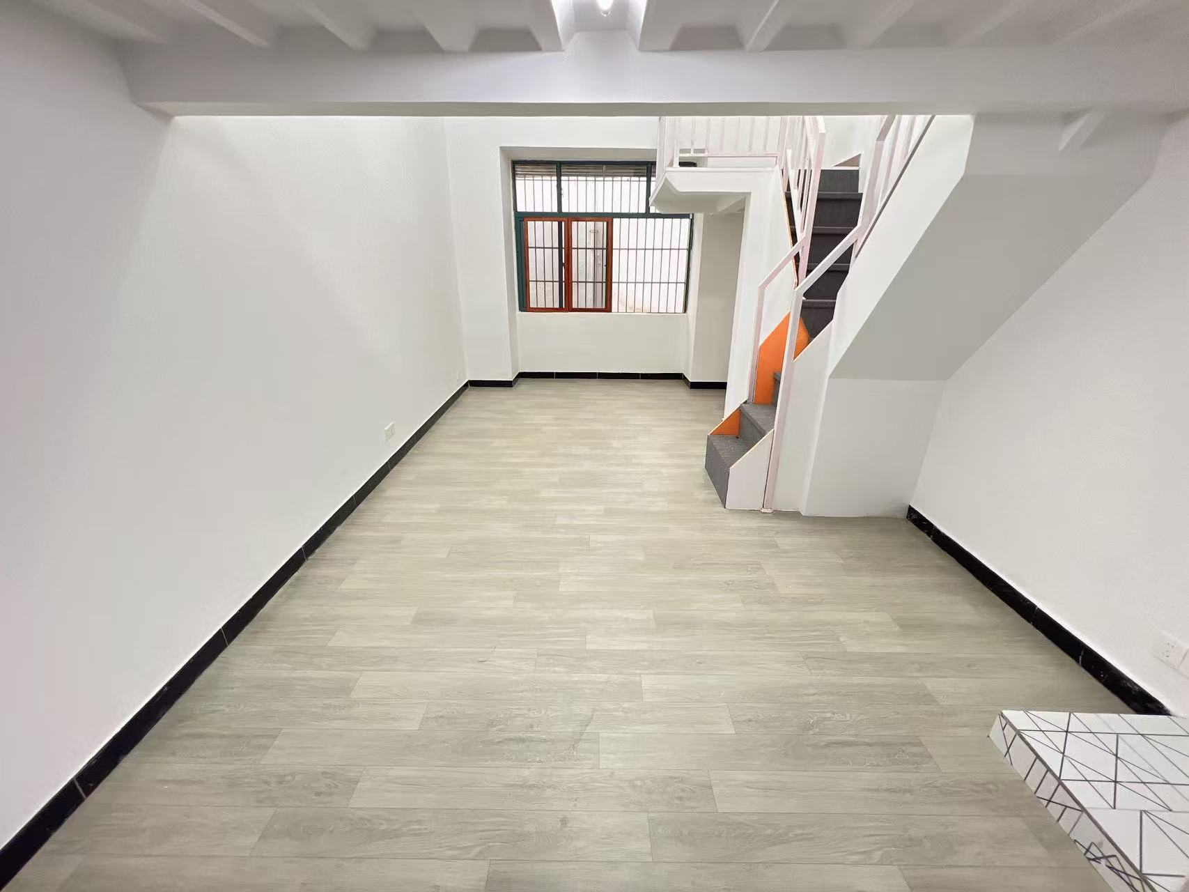 申鑫国际广场  1室1厅1卫    26.8万室内图