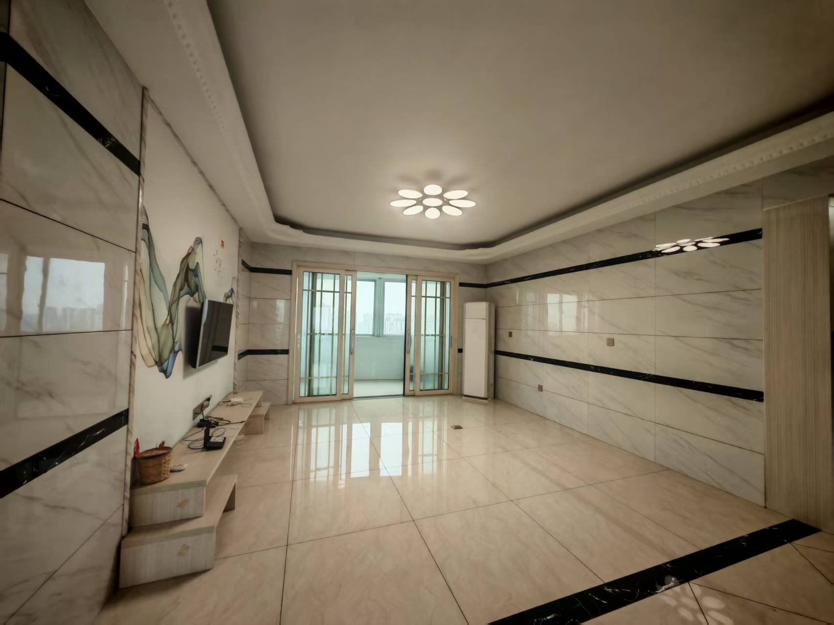 福泽大厦  3室2厅2卫    1800.0元/月室内图