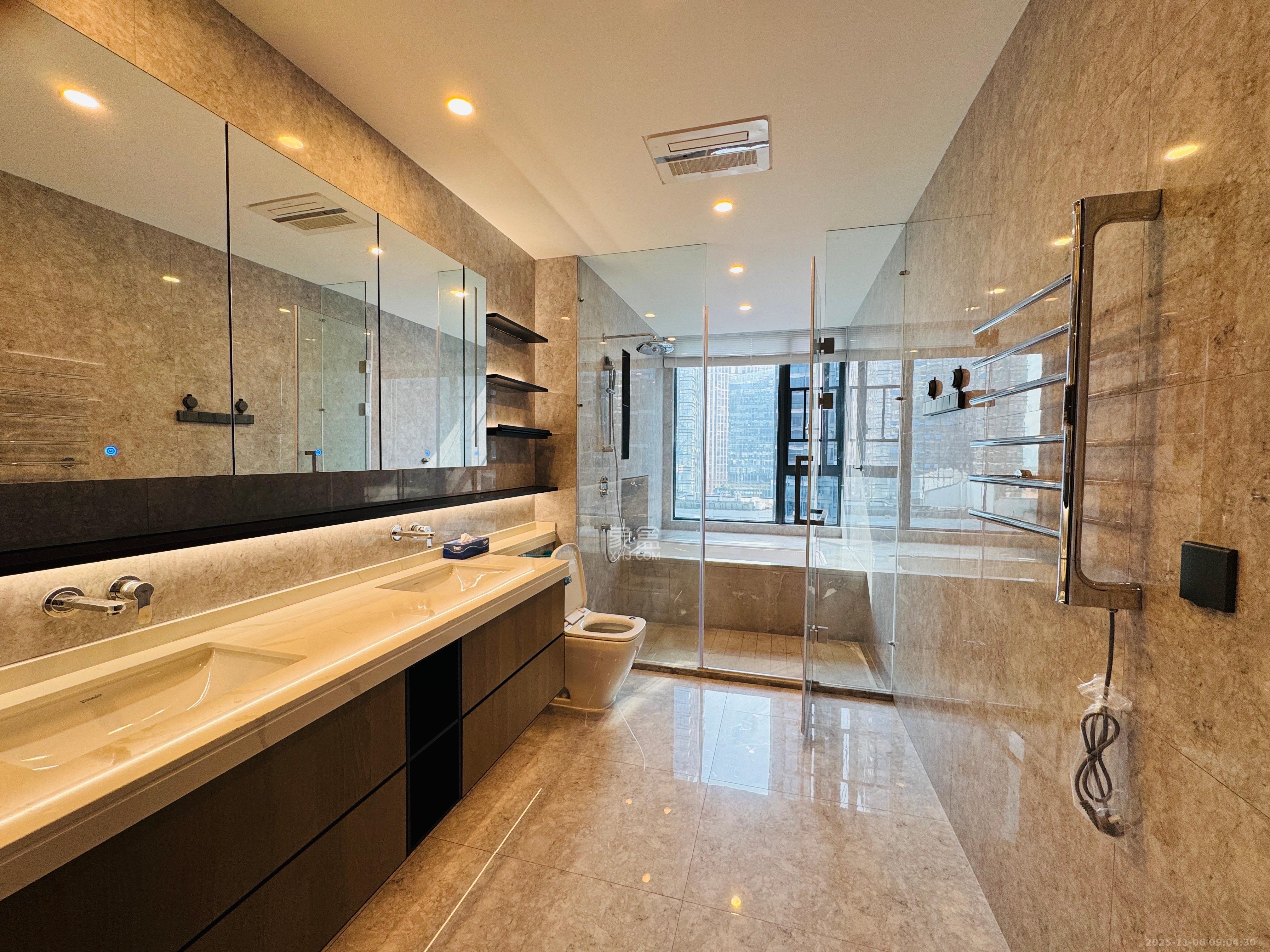 旭辉铂悦湘江 4室2厅3卫 18700.0元/月 旭辉铂悦湘江 4室2厅3卫 18700.0元/月室内图