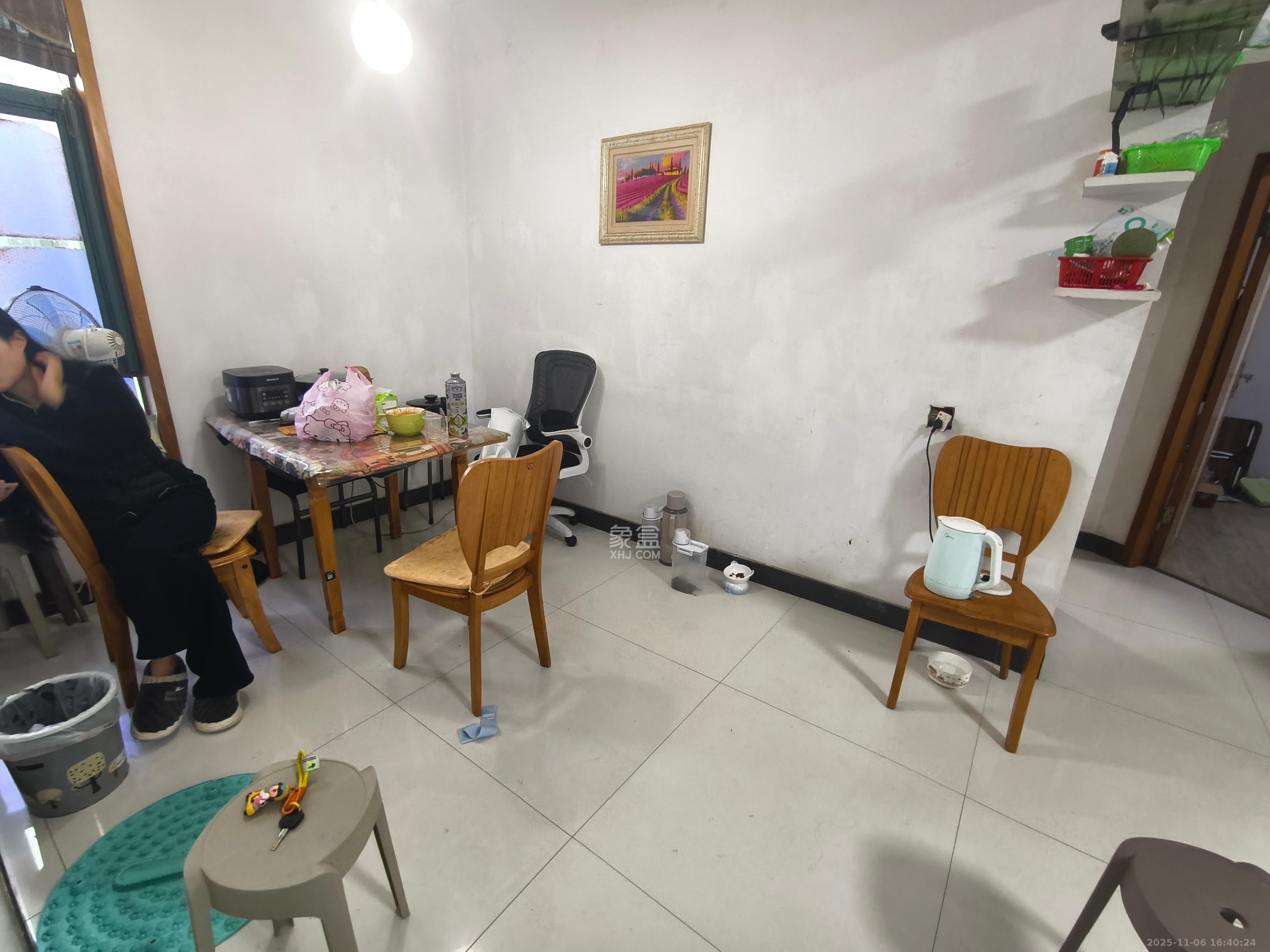 颐美园 2室1厅1卫 2400.0元/月 颐美园 2室1厅1卫 2400.0元/月室内图