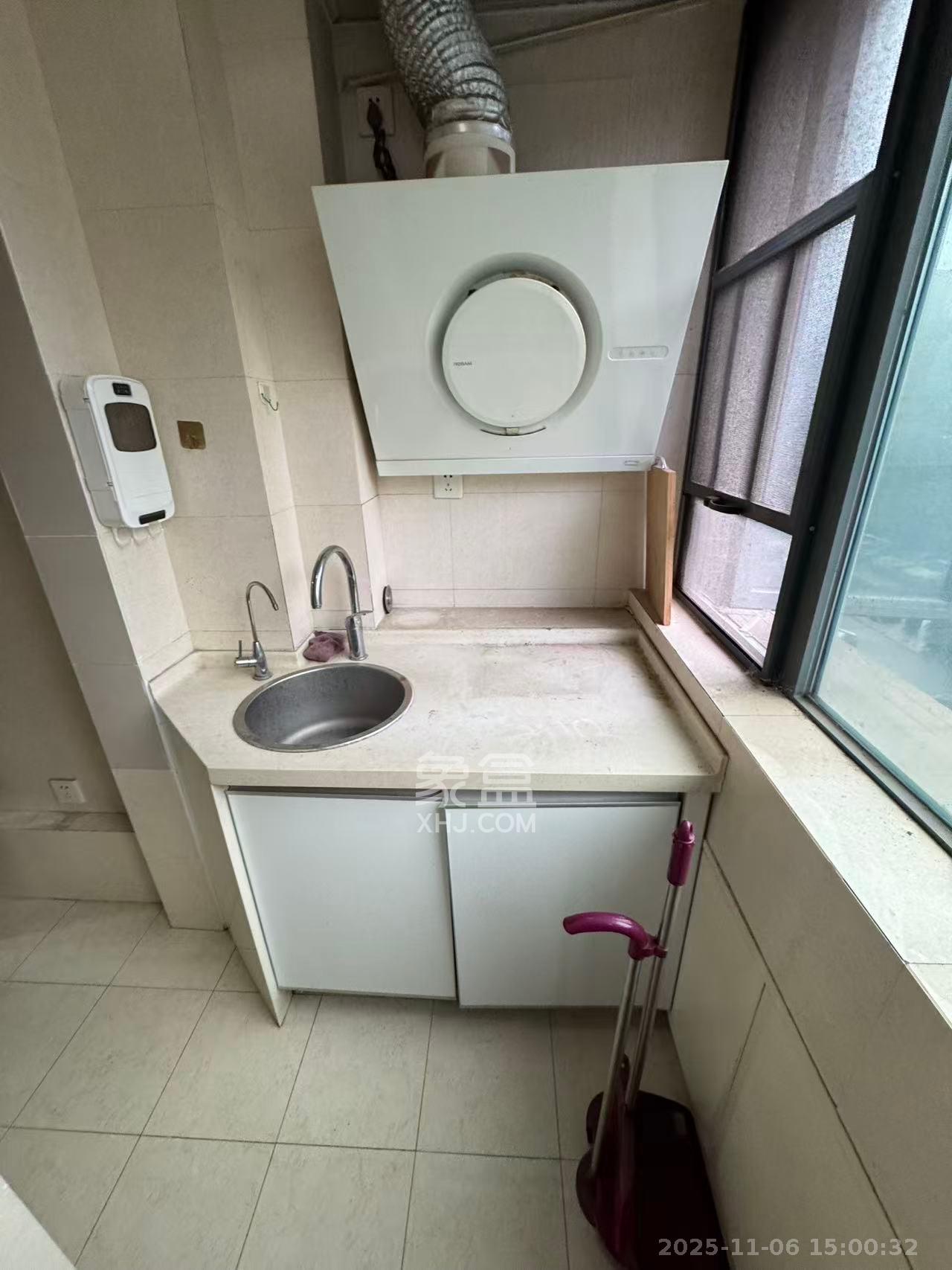 万博汇  1室1厅1卫    1700.0元/月室内图