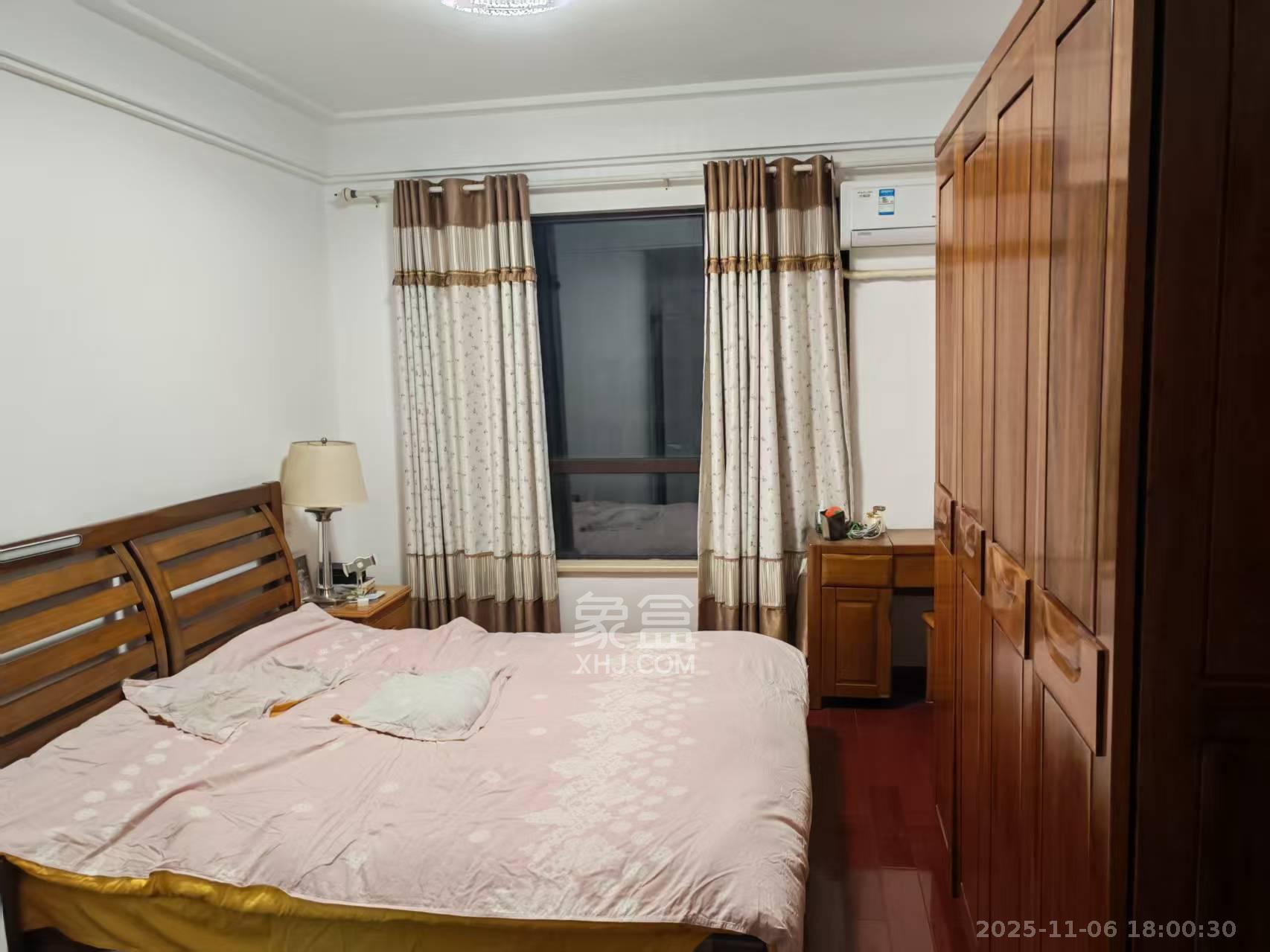 奥林匹克花园贡院二期  4室2厅2卫    3500.0元/月室内图