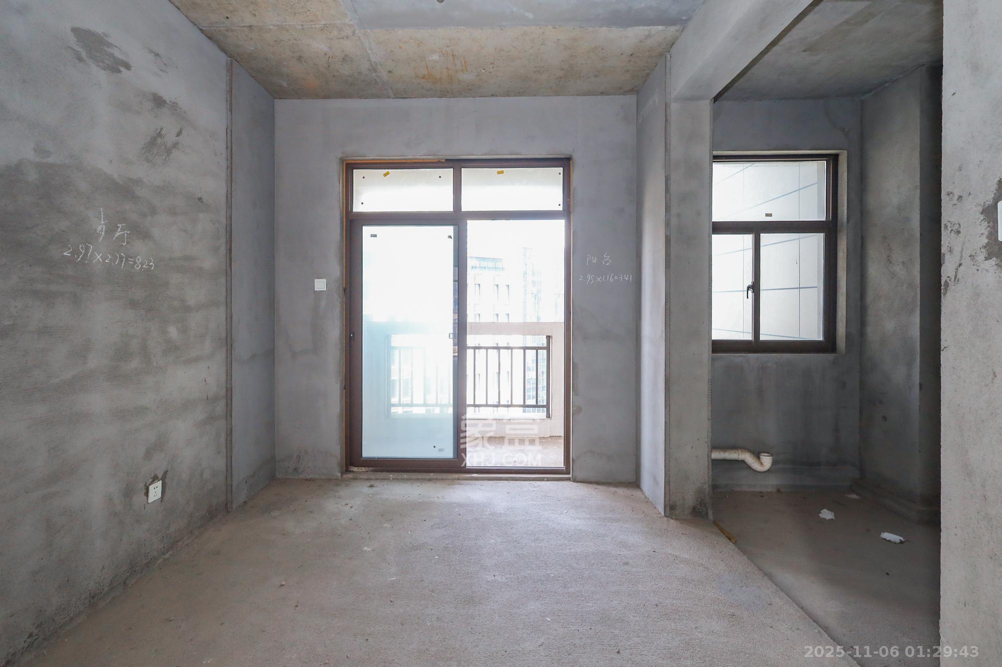 阳光丽城二期 4室2厅2卫 190.0万 阳光丽城二期 4室2厅2卫 190.0万其他