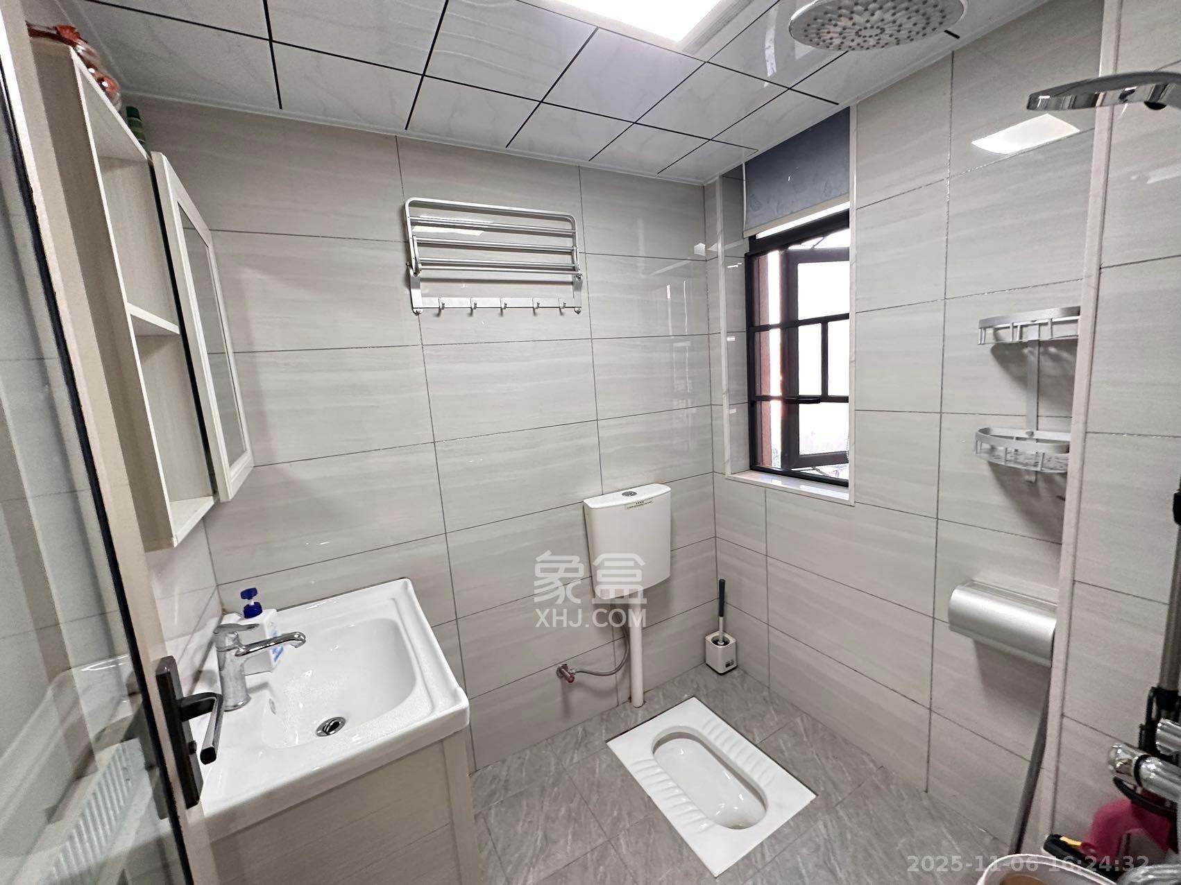 嘉雨兴园  2室1厅1卫    2600.0元/月室内图