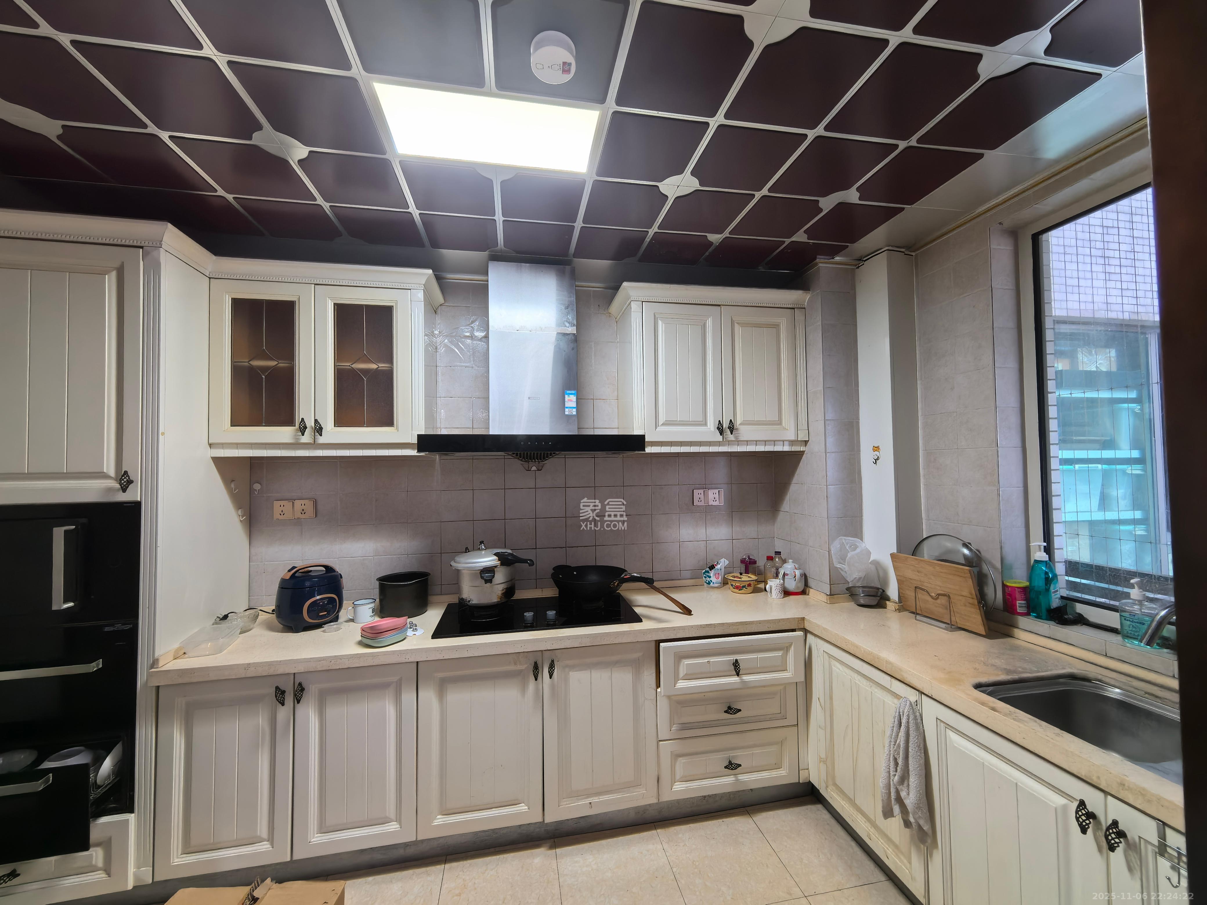 岳麓壹号  4室2厅2卫    3600.0元/月室内图