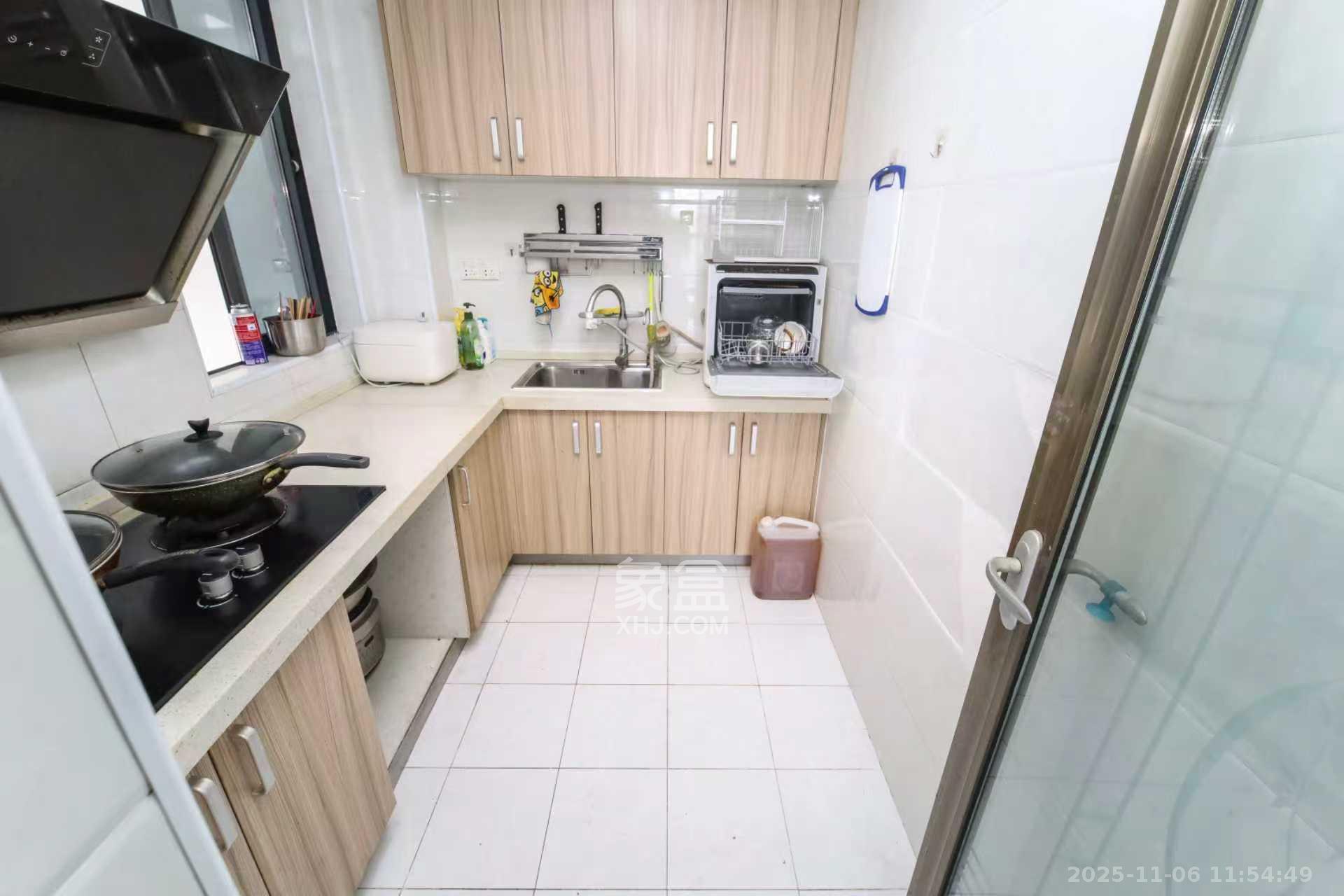 江河东澜湾  3室2厅1卫    2800.0元/月室内图