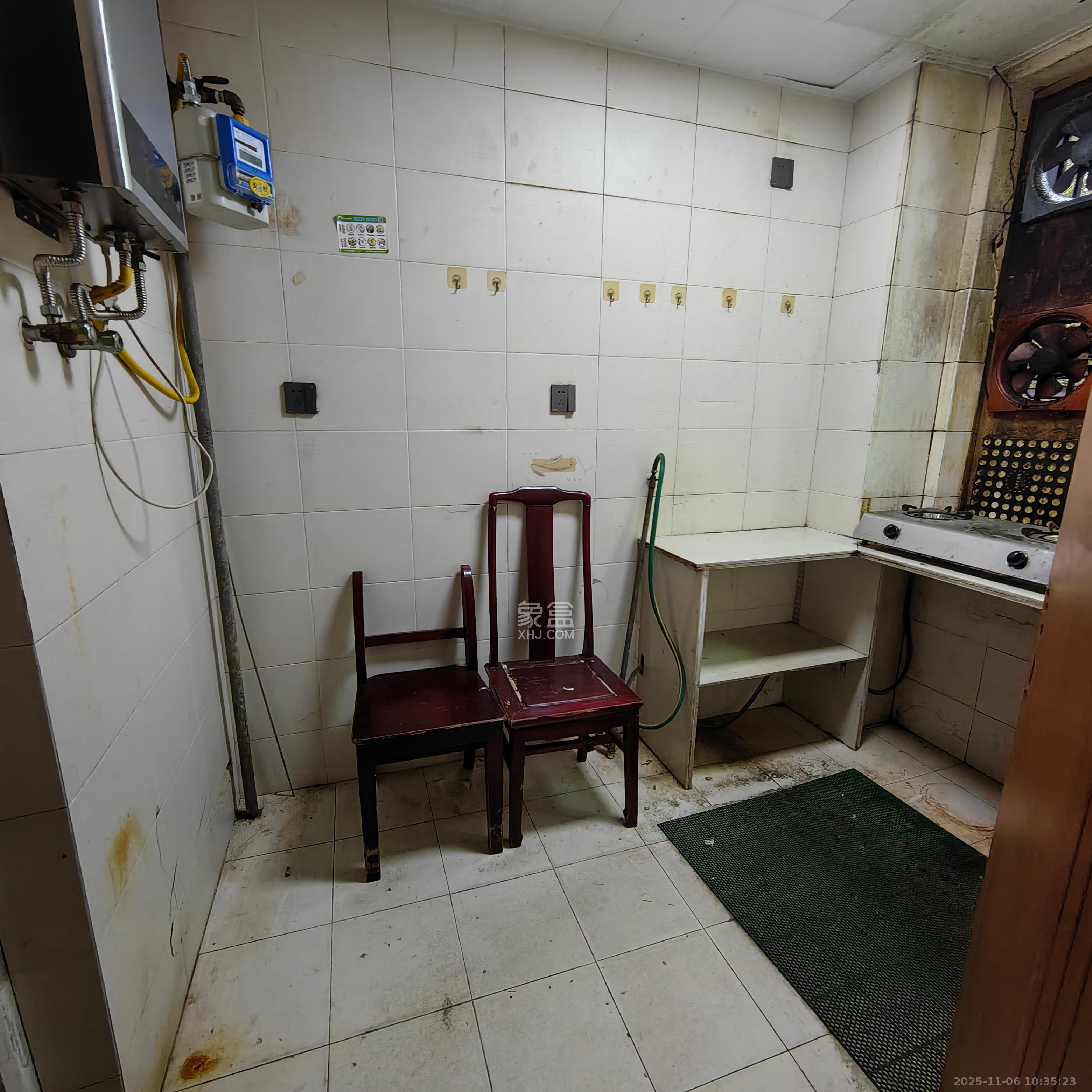 中南汽车世界 2室2厅1卫 1000.0元/月 中南汽车世界 2室2厅1卫 1000.0元/月室内图