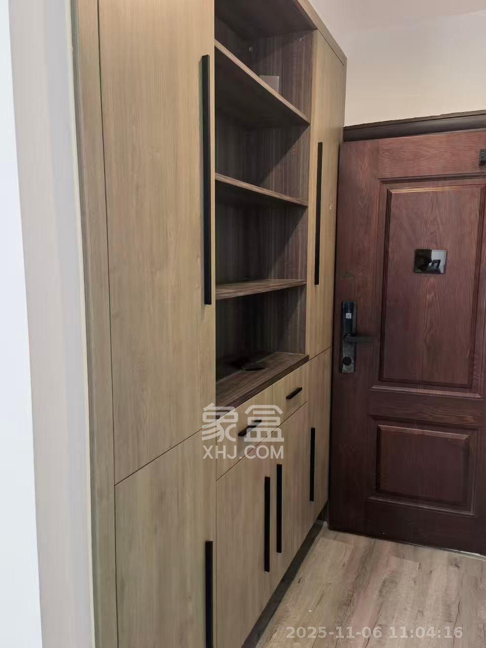 江南华府 1室1厅1卫 2200.0元/月 江南华府 1室1厅1卫 2200.0元/月室内图