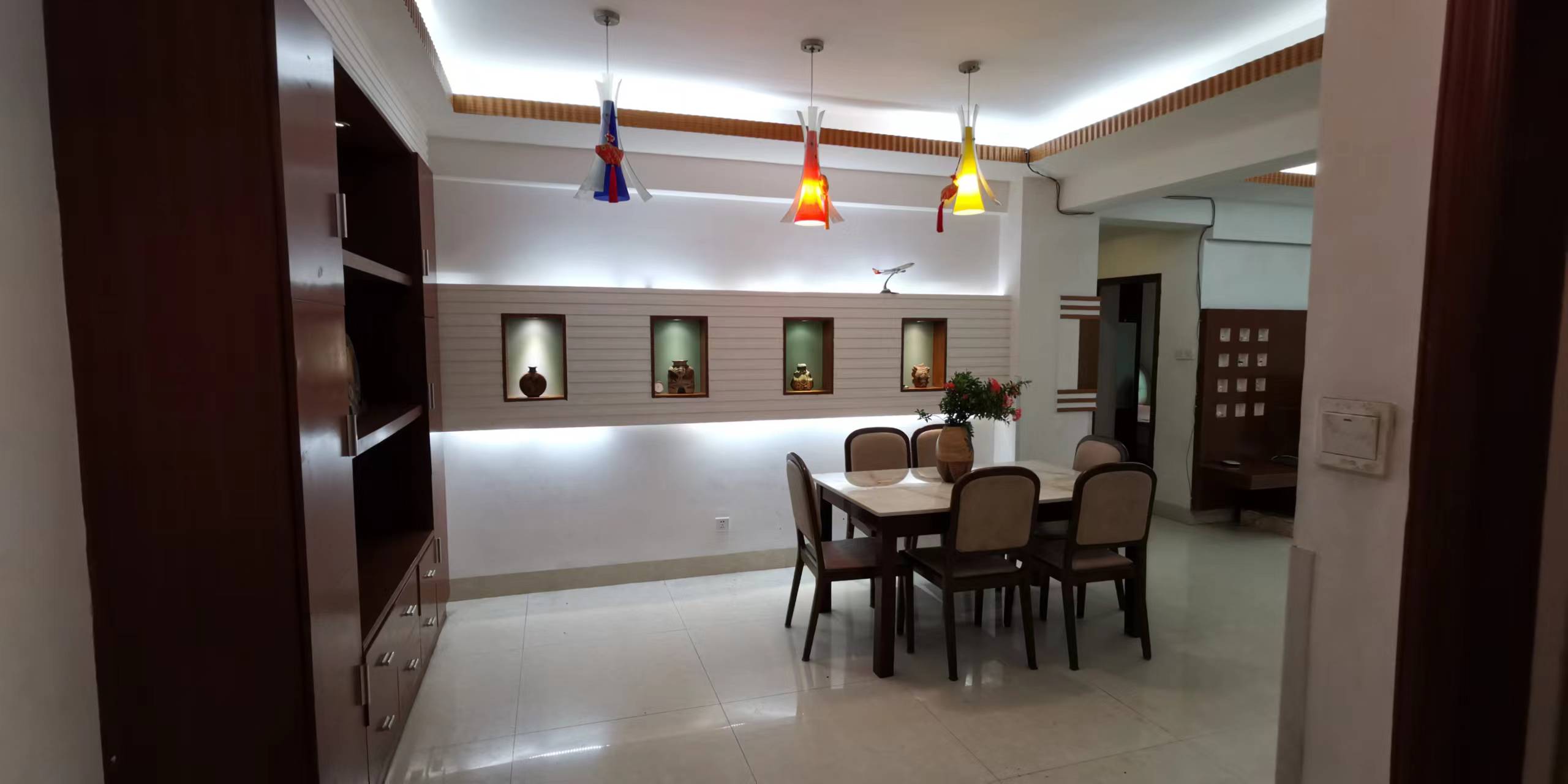 华贸大厦(华贸花苑) 3室2厅1卫 3400.0元/月 华贸大厦(华贸花苑) 3室2厅1卫 3400.0元/月室内图