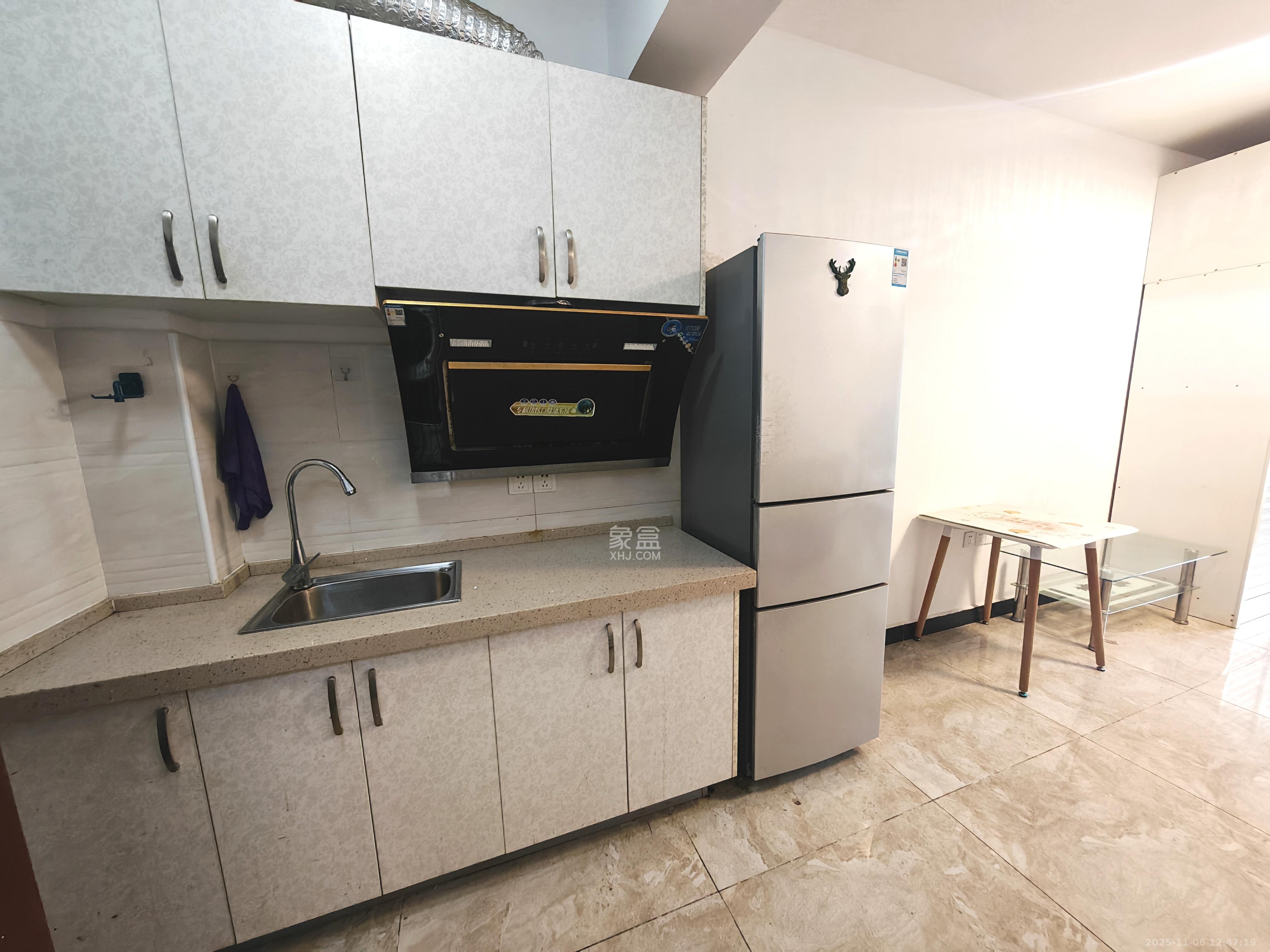 旭辉御府   41.43㎡      1300.0元/月室内图