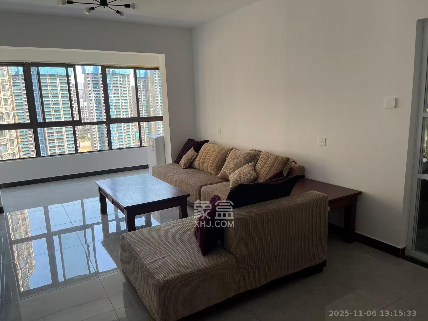 新新花园  3室2厅2卫    2600.0元/月室内图