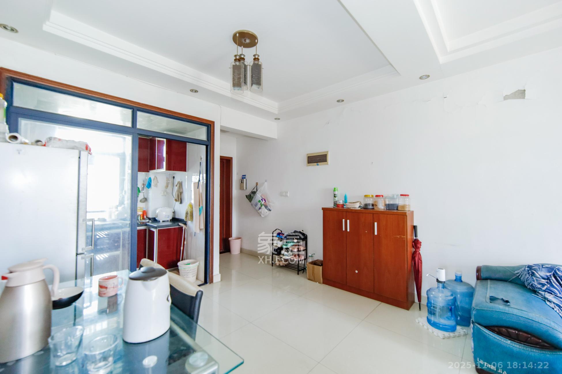 加加大街(华景苑) 2室2厅1卫 54.0万 加加大街(华景苑) 2室2厅1卫 54.0万客厅