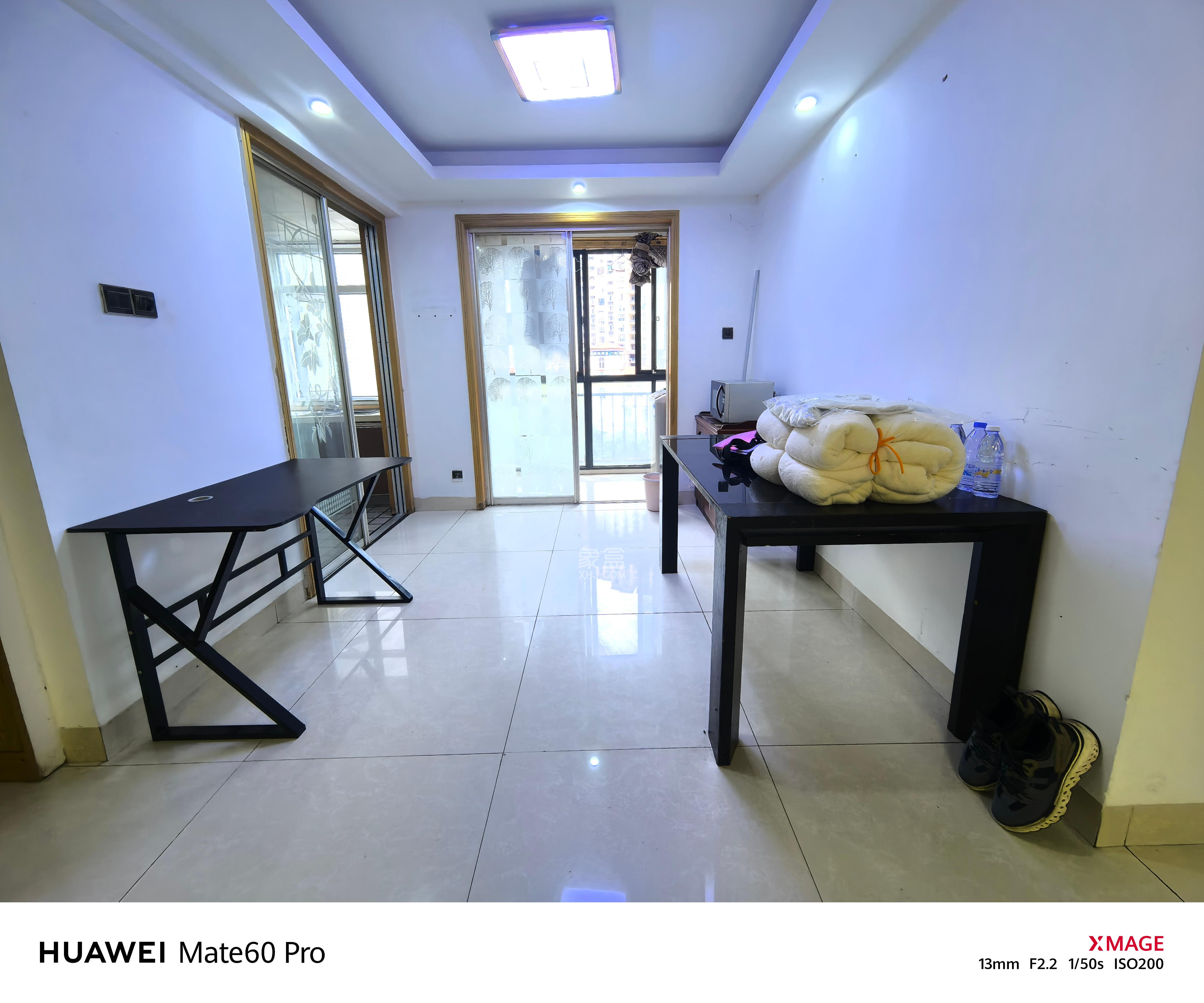 万国城(当代满庭春MOMA)一期 3室2厅2卫 2300.0元/月 万国城(当代满庭春MOMA)一期 3室2厅2卫 2300.0元/月室内图