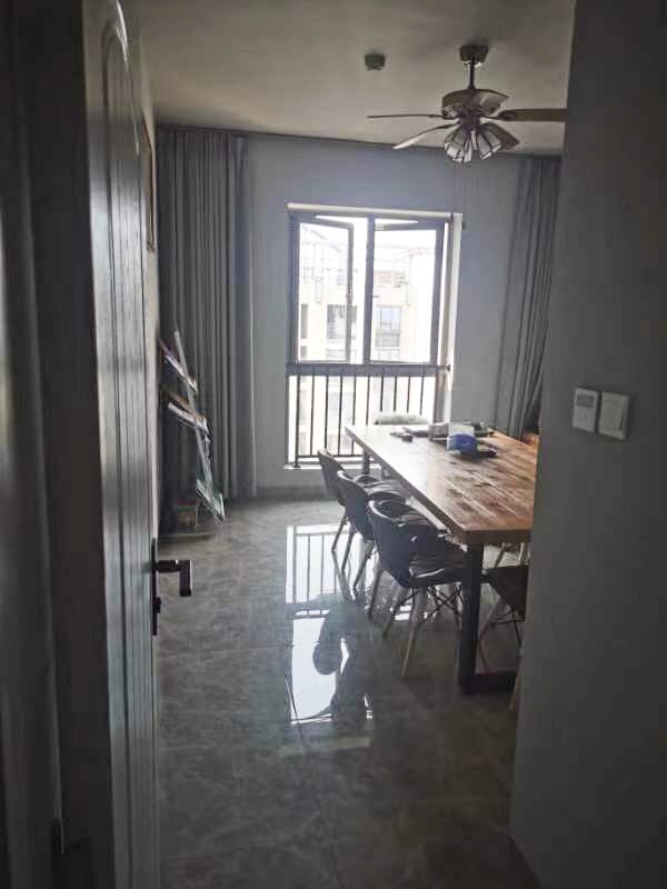 海航豪庭南苑 3室2厅2卫 5000.0元/月 海航豪庭南苑 3室2厅2卫 5000.0元/月室内图