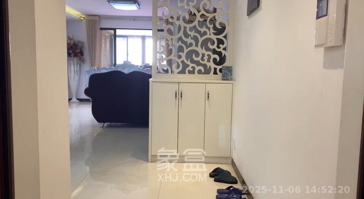 保利麓谷林语C区 4室2厅2卫 4000.0元/月 保利麓谷林语C区 4室2厅2卫 4000.0元/月室内图