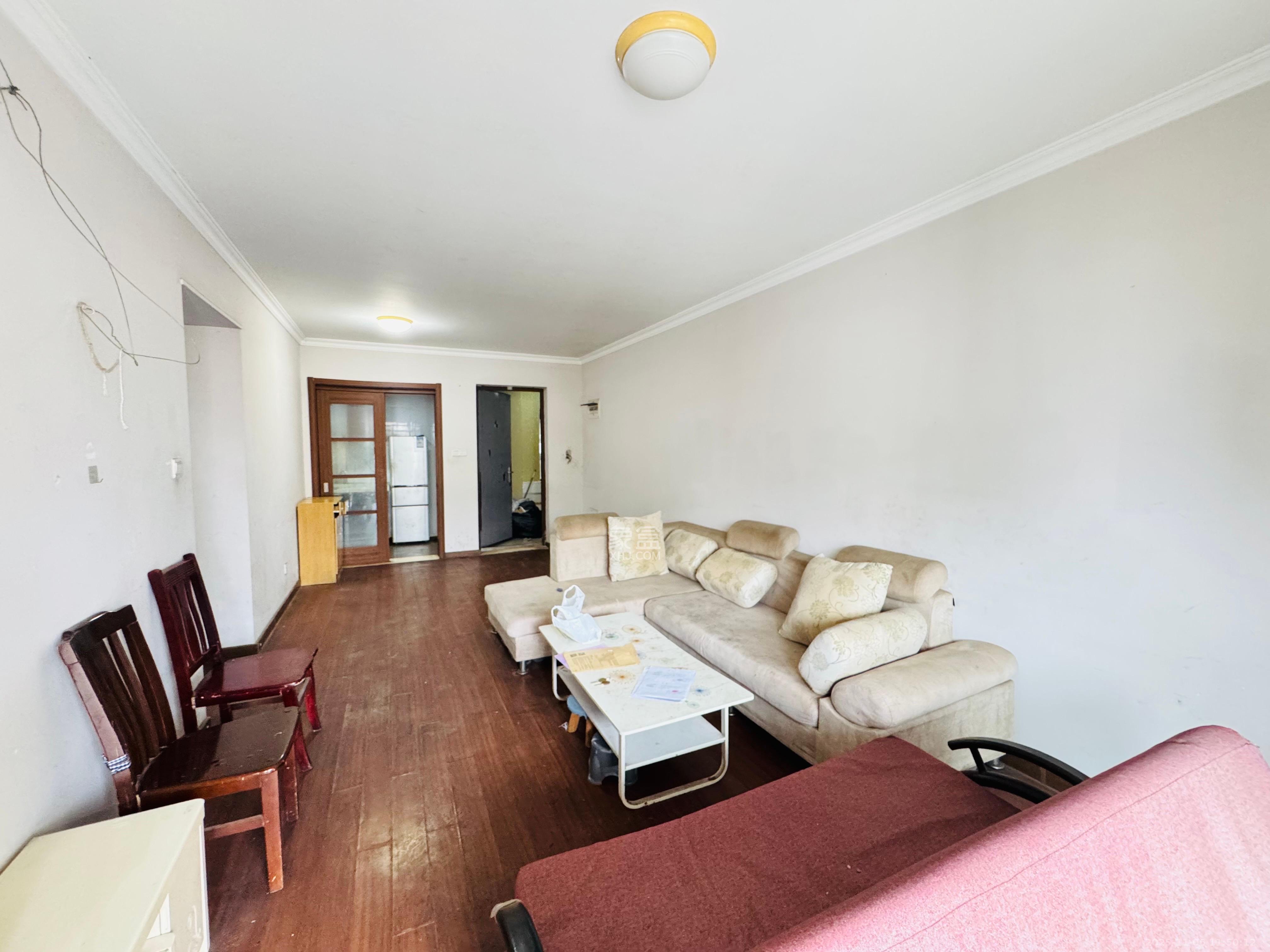 万科城市花园  3室2厅2卫    2400.0元/月室内图1