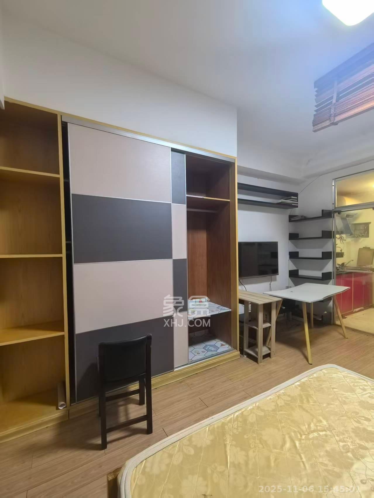 生活艺术城  1室1厅1卫    1300.0元/月室内图