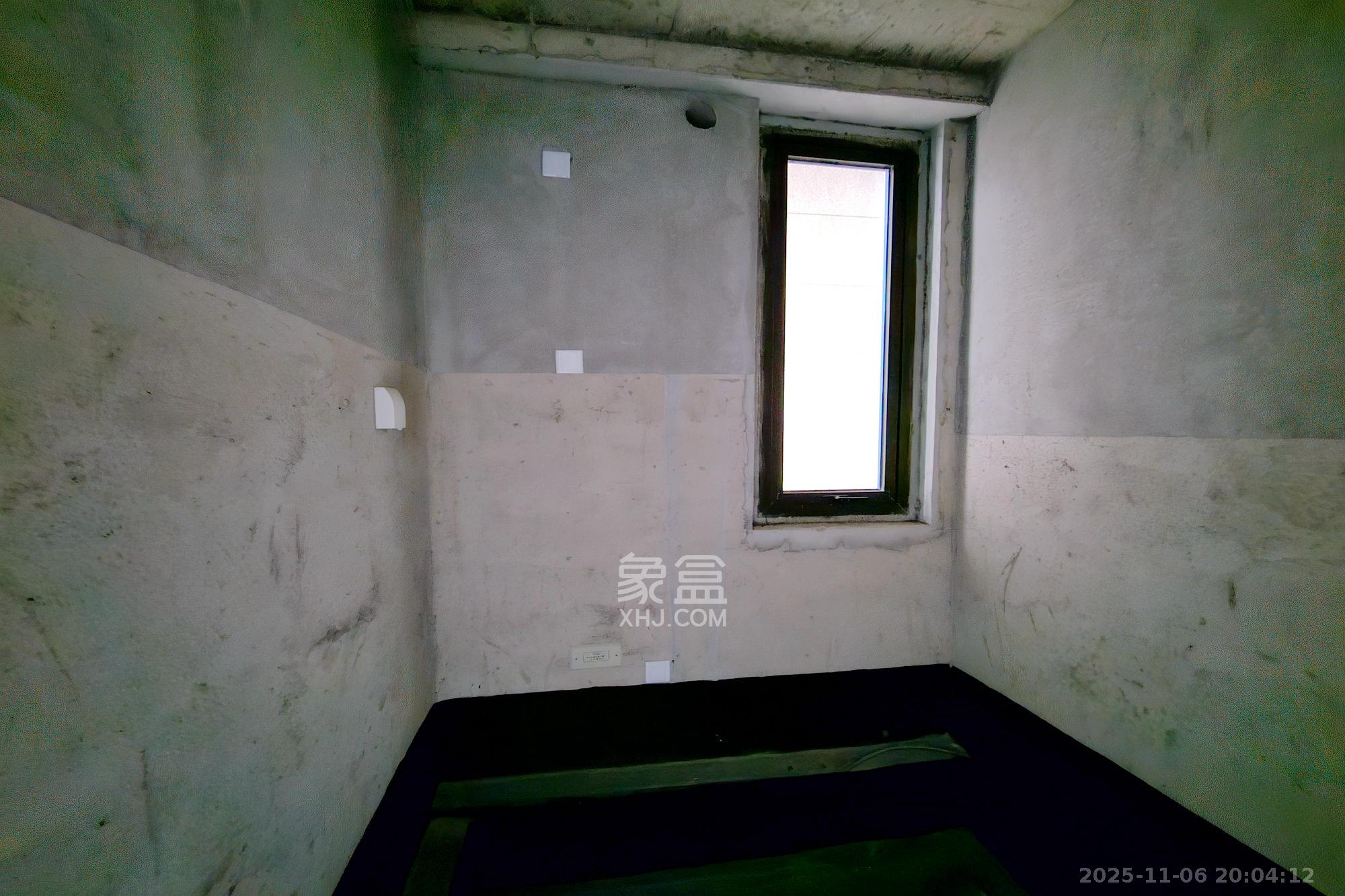 明昇壹城（明昇时代广场）二期  4室2厅3卫    410.0万卫生间