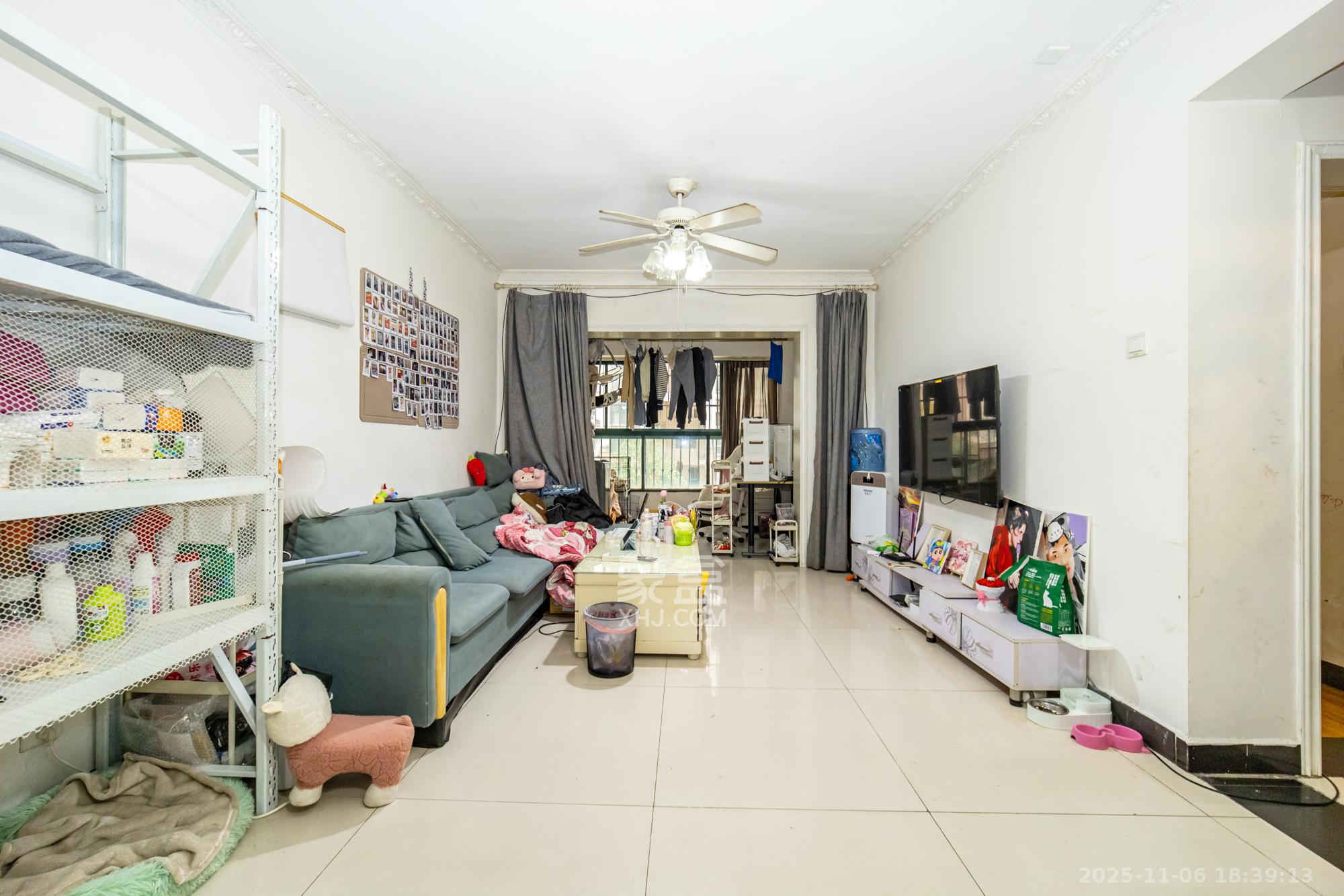 蝴蝶谷  2室1厅1卫    40.8万客厅