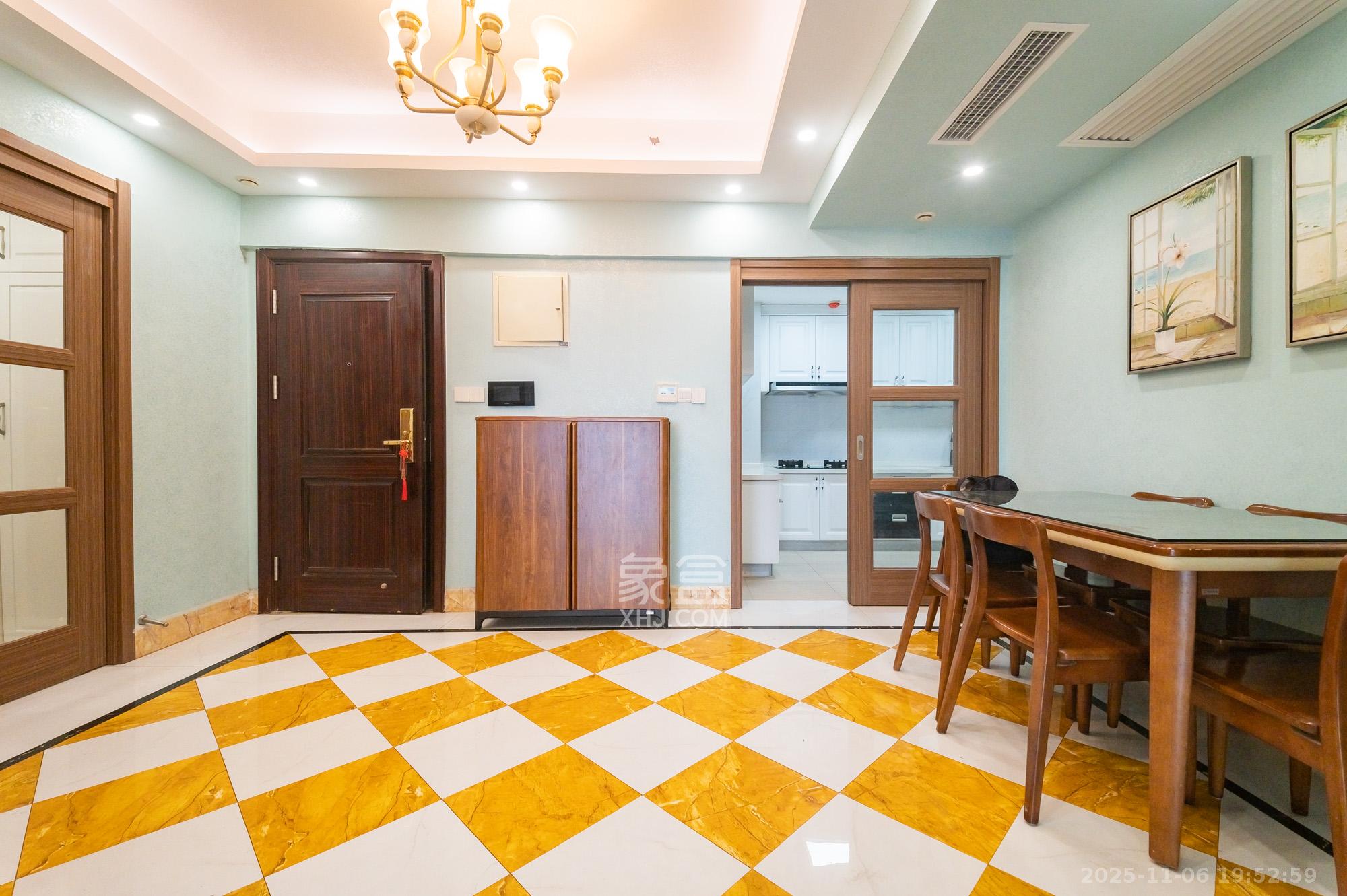 碧桂园威尼斯城  3室2厅2卫    98.8万客厅