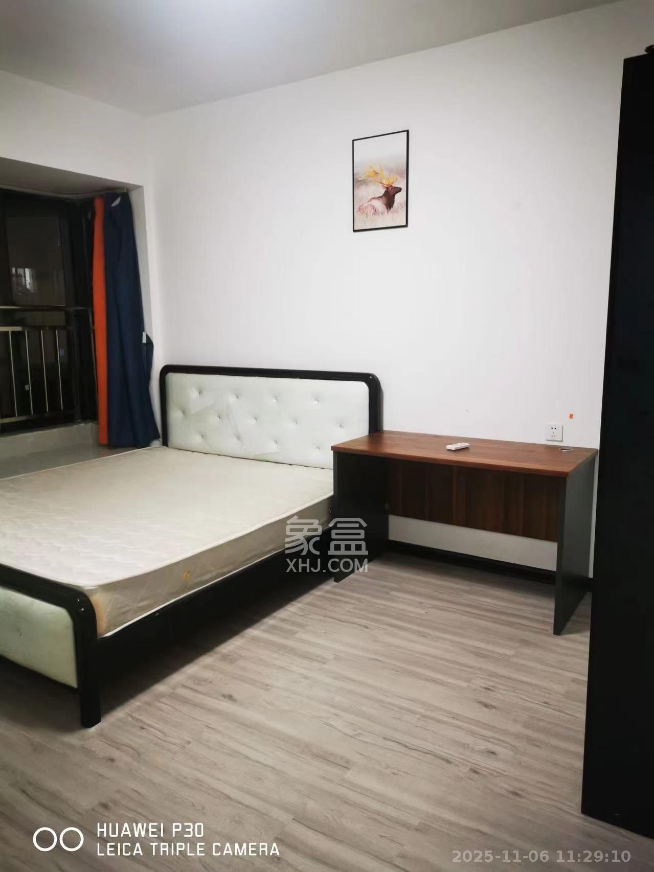 新新花园  3室2厅2卫    2500.0元/月室内图