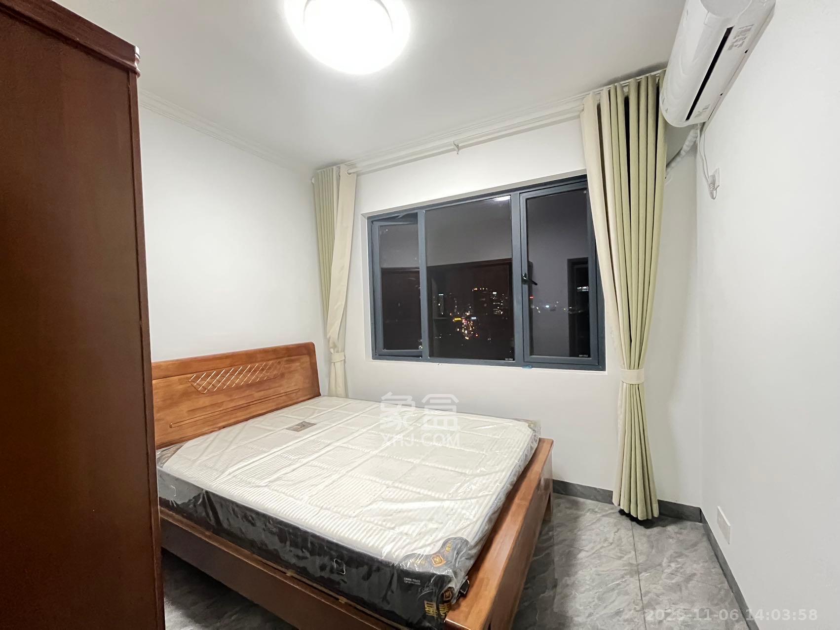 中南红领邦（红星嘉和苑）  3室2厅2卫    2400.0元/月室内图