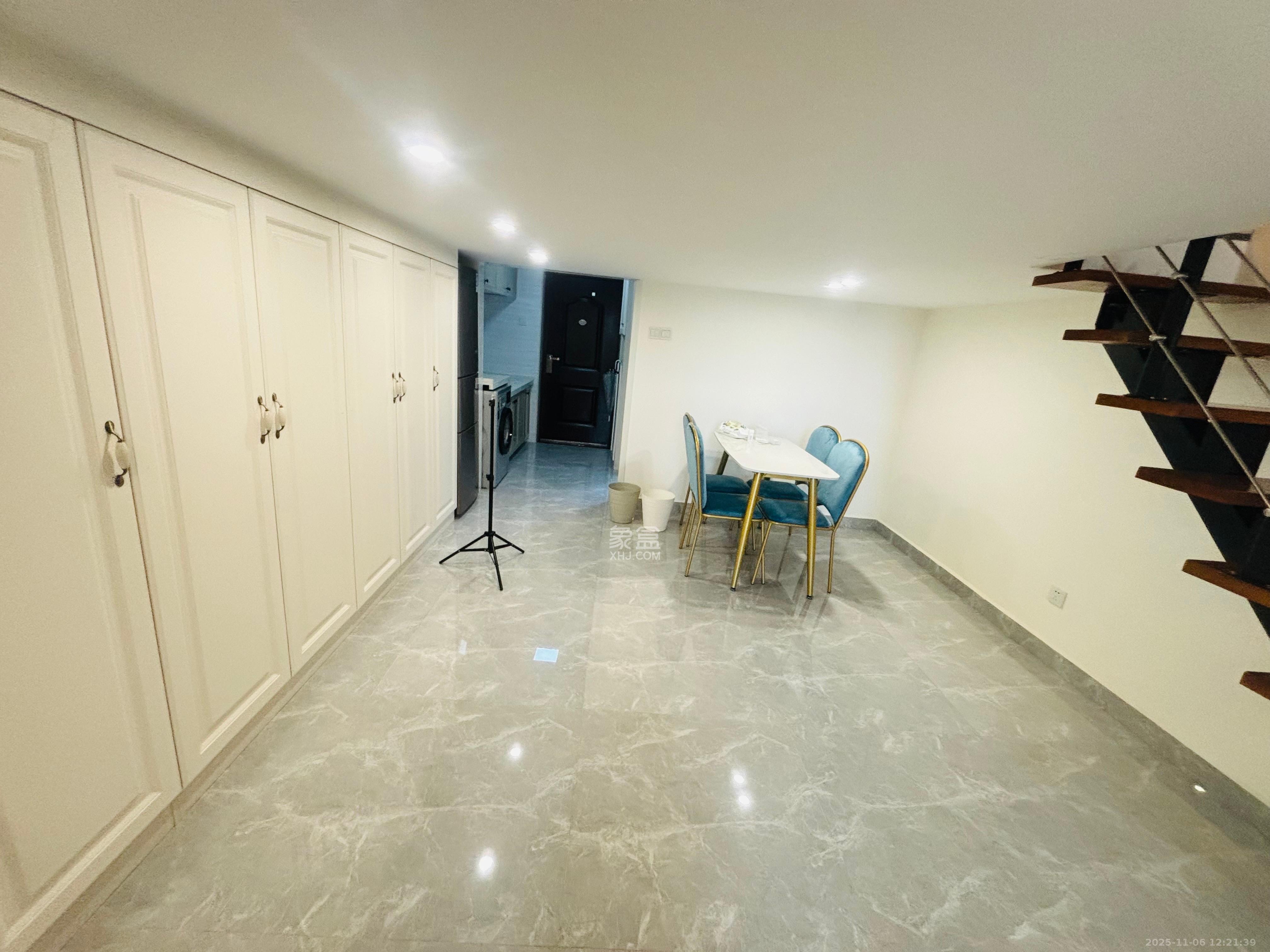 荣悦台  1室1厅1卫    2300.0元/月室内图