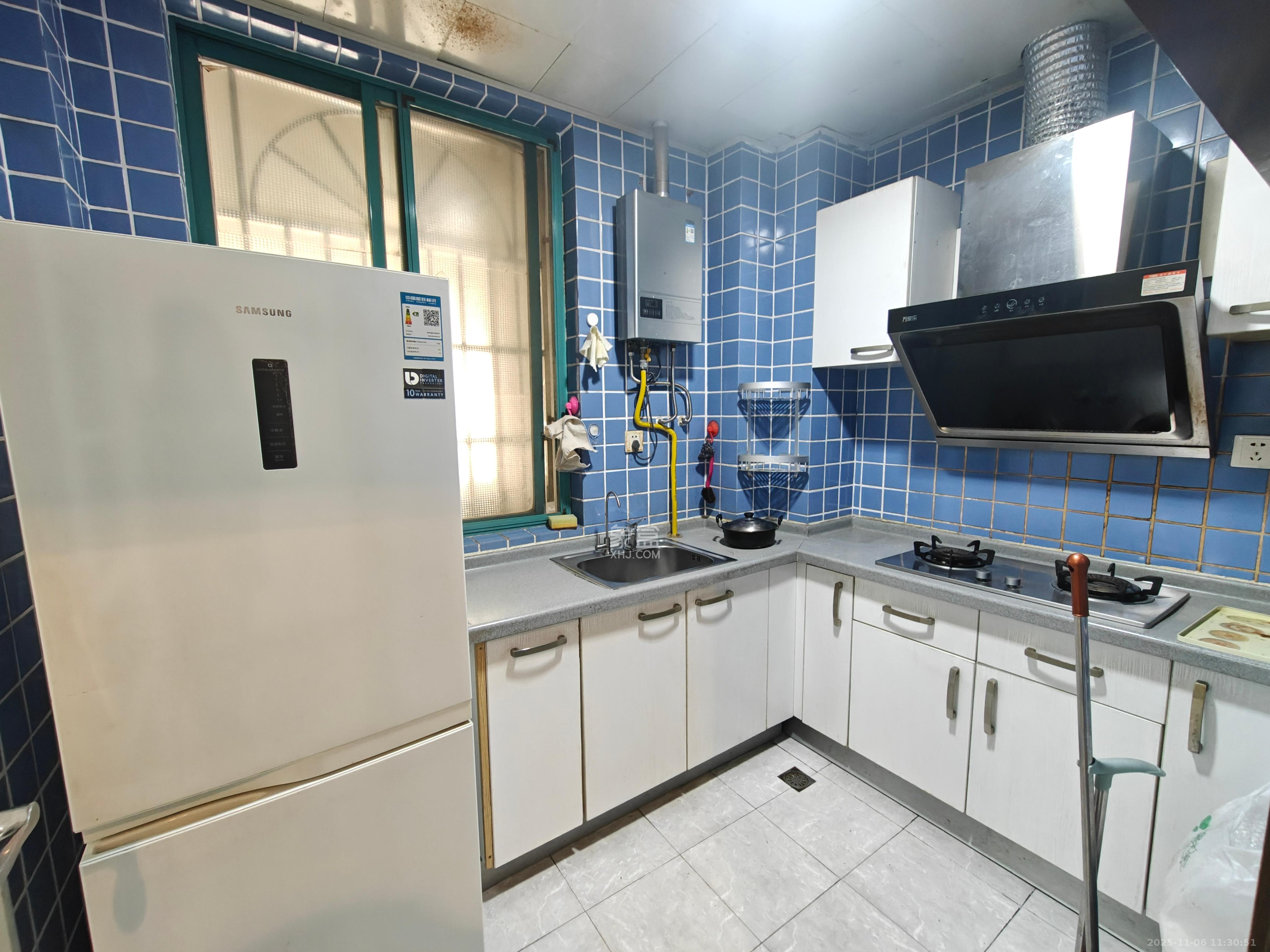 白沙花园  2室2厅2卫    2000.0元/月室内图