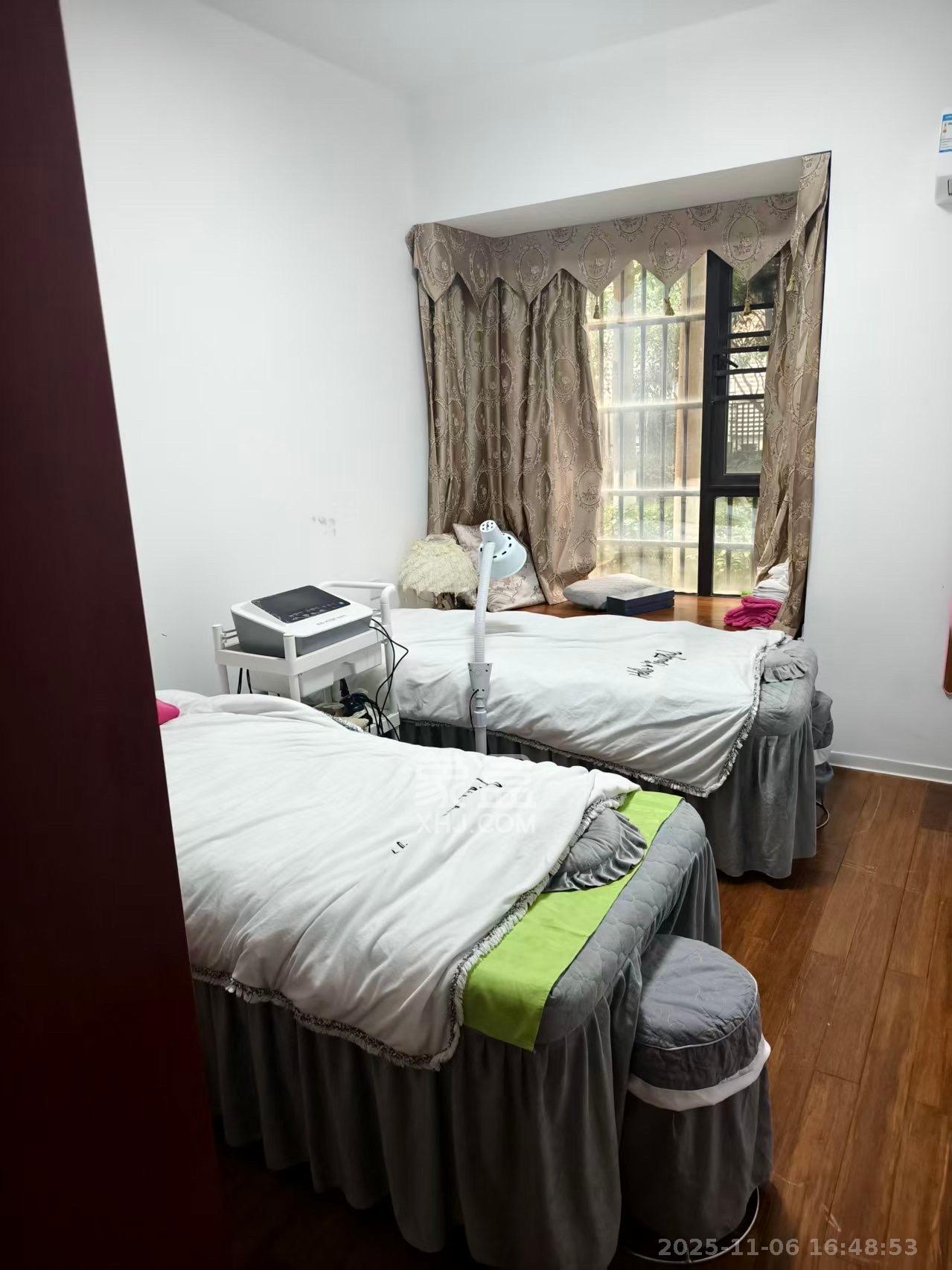 钰龙天下一期  3室2厅2卫    3500.0元/月室内图