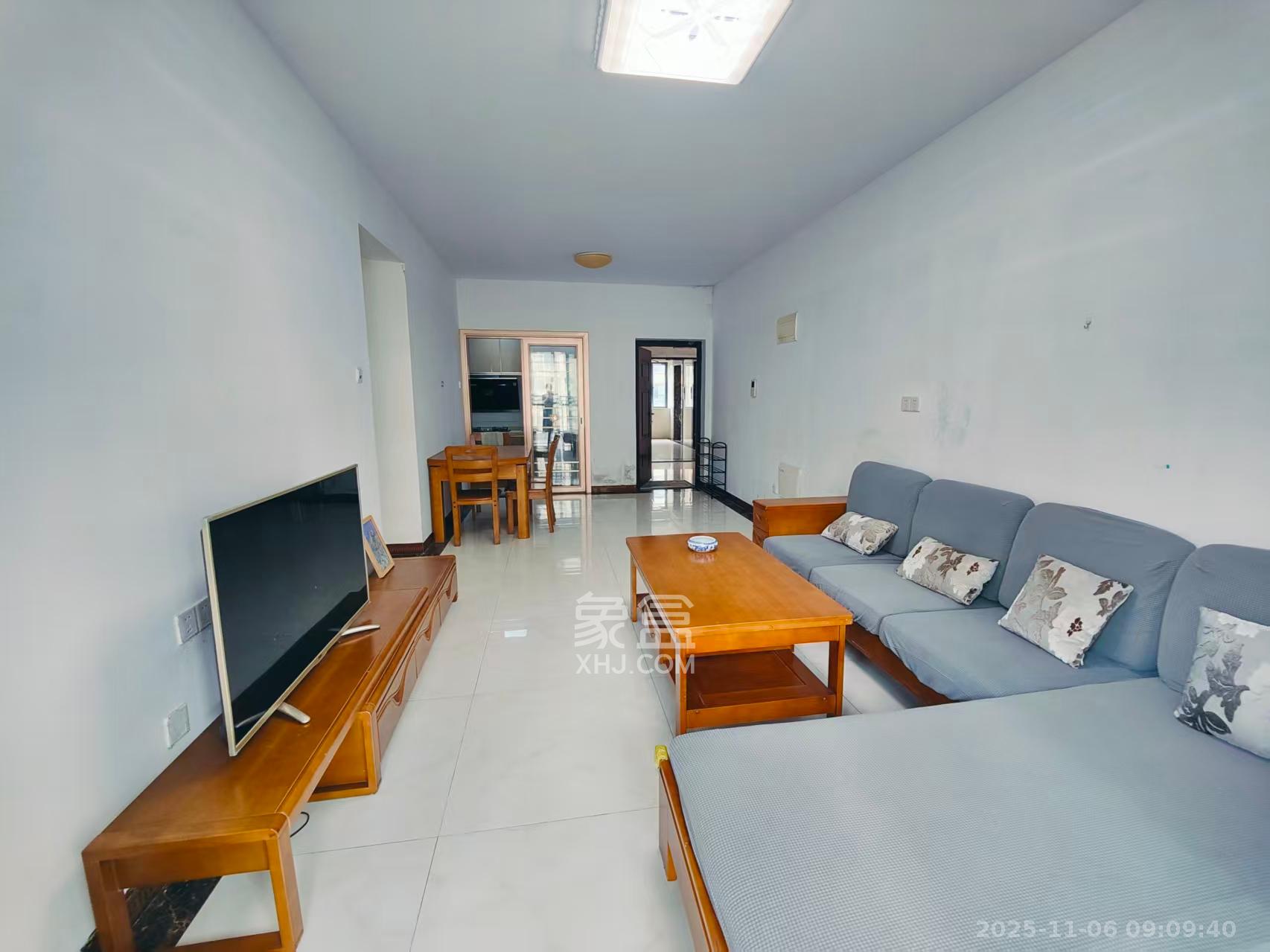 中建芙蓉嘉苑 3室2厅2卫 2200.0元/月 中建芙蓉嘉苑 3室2厅2卫 2200.0元/月室内图