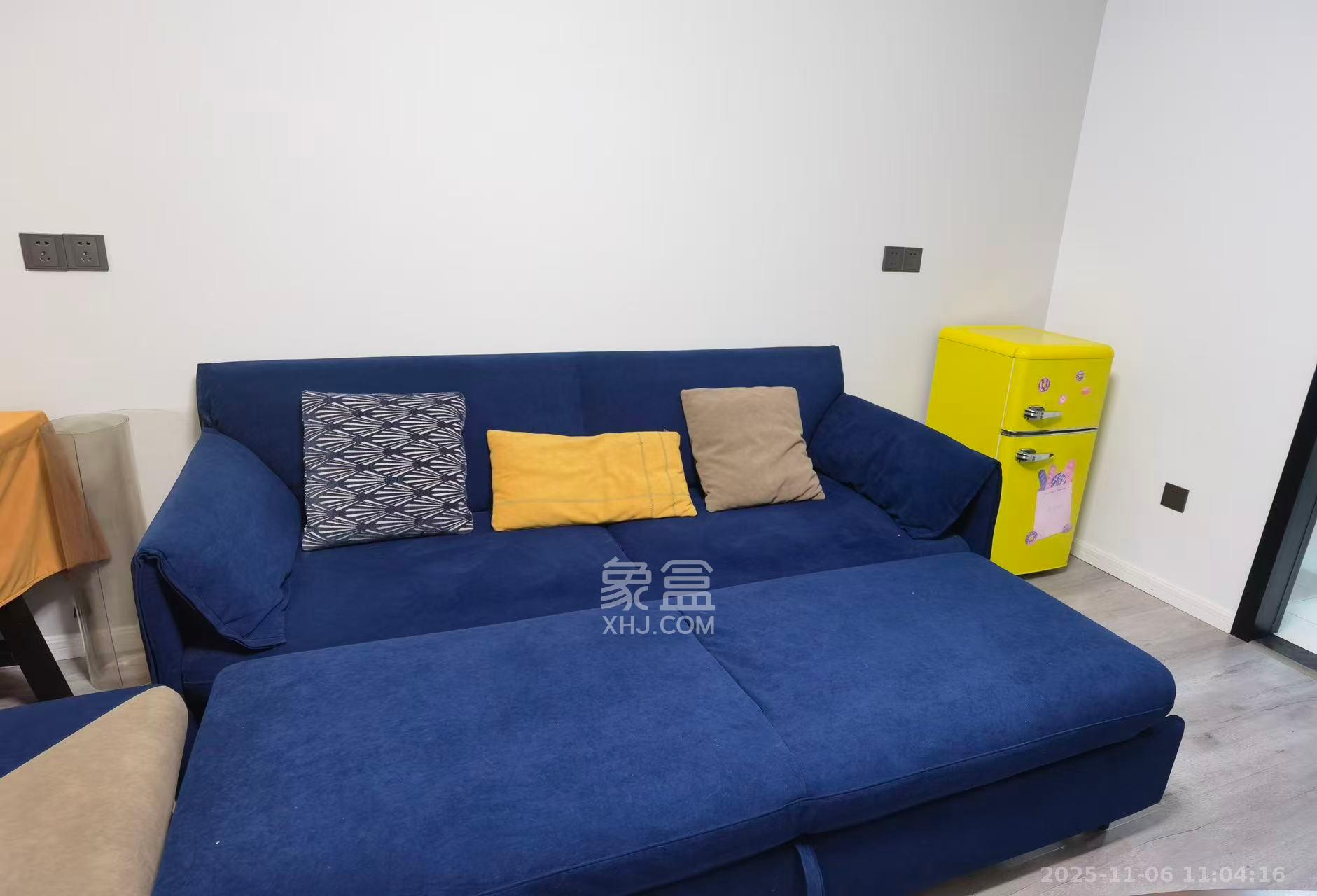 江南华府  1室1厅1卫    2200.0元/月室内图