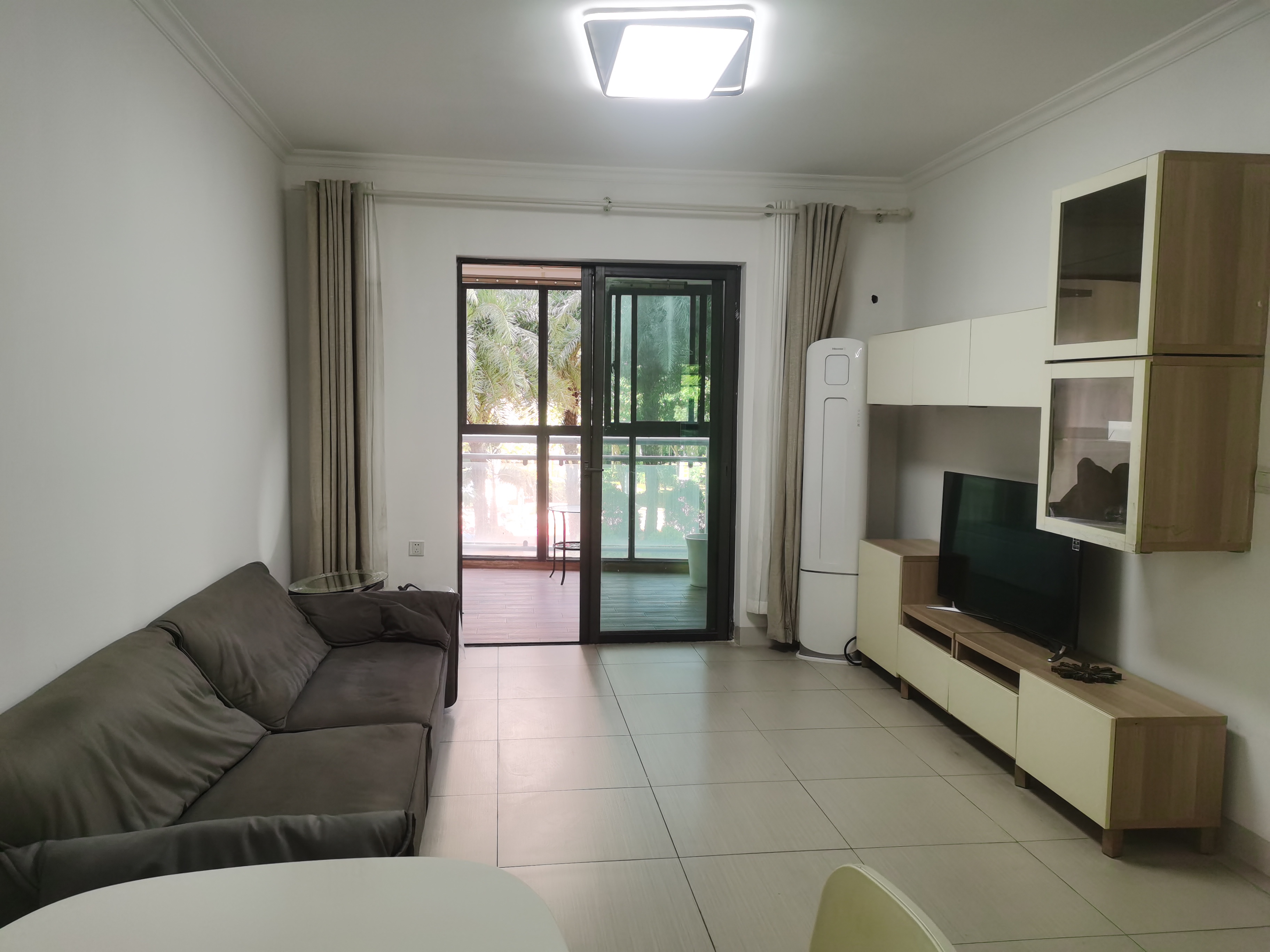 国兴城（A区）  2室2厅1卫    3200.0元/月