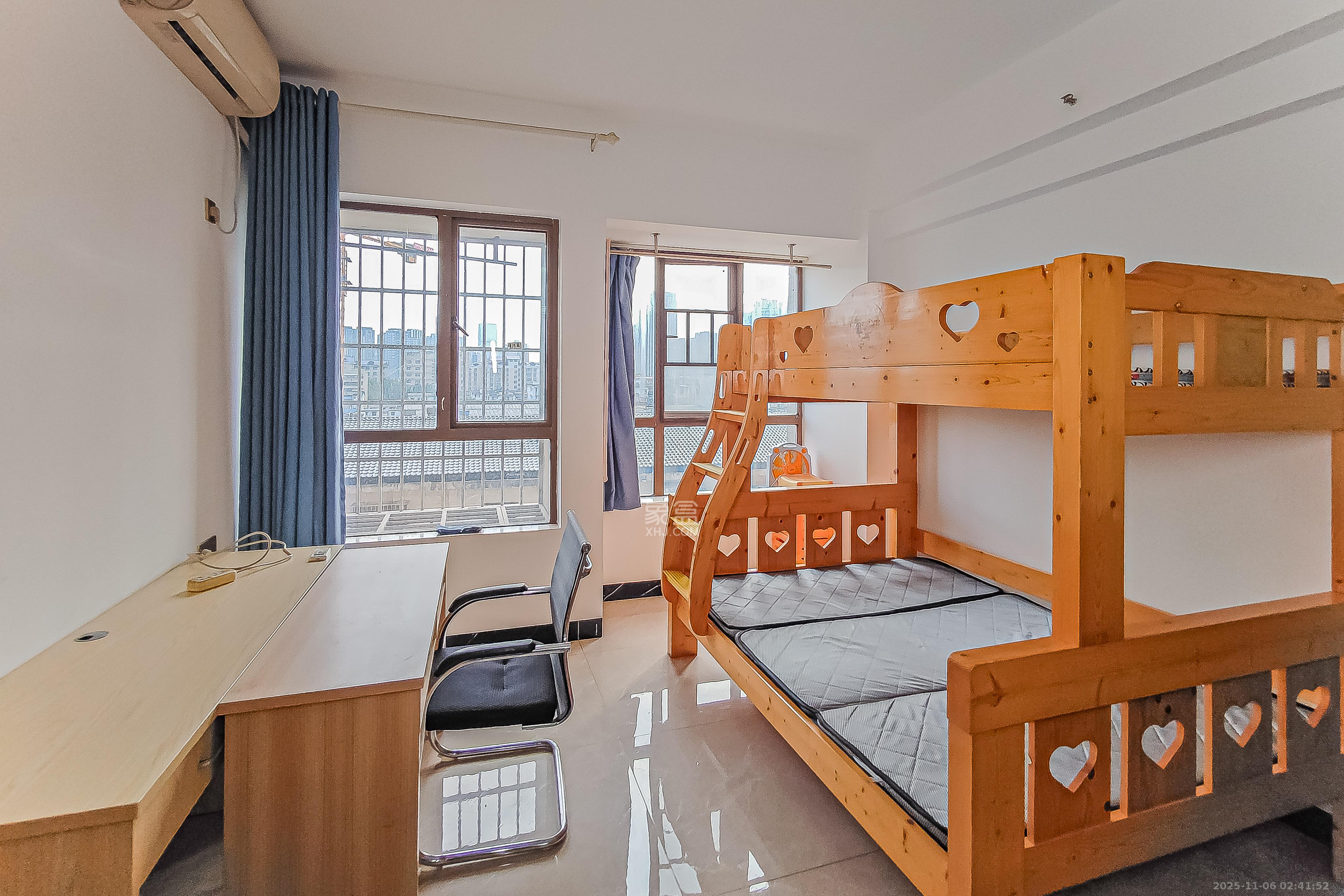 雅第大厦 1室1厅1卫 50.0万 雅第大厦 1室1厅1卫 50.0万客厅