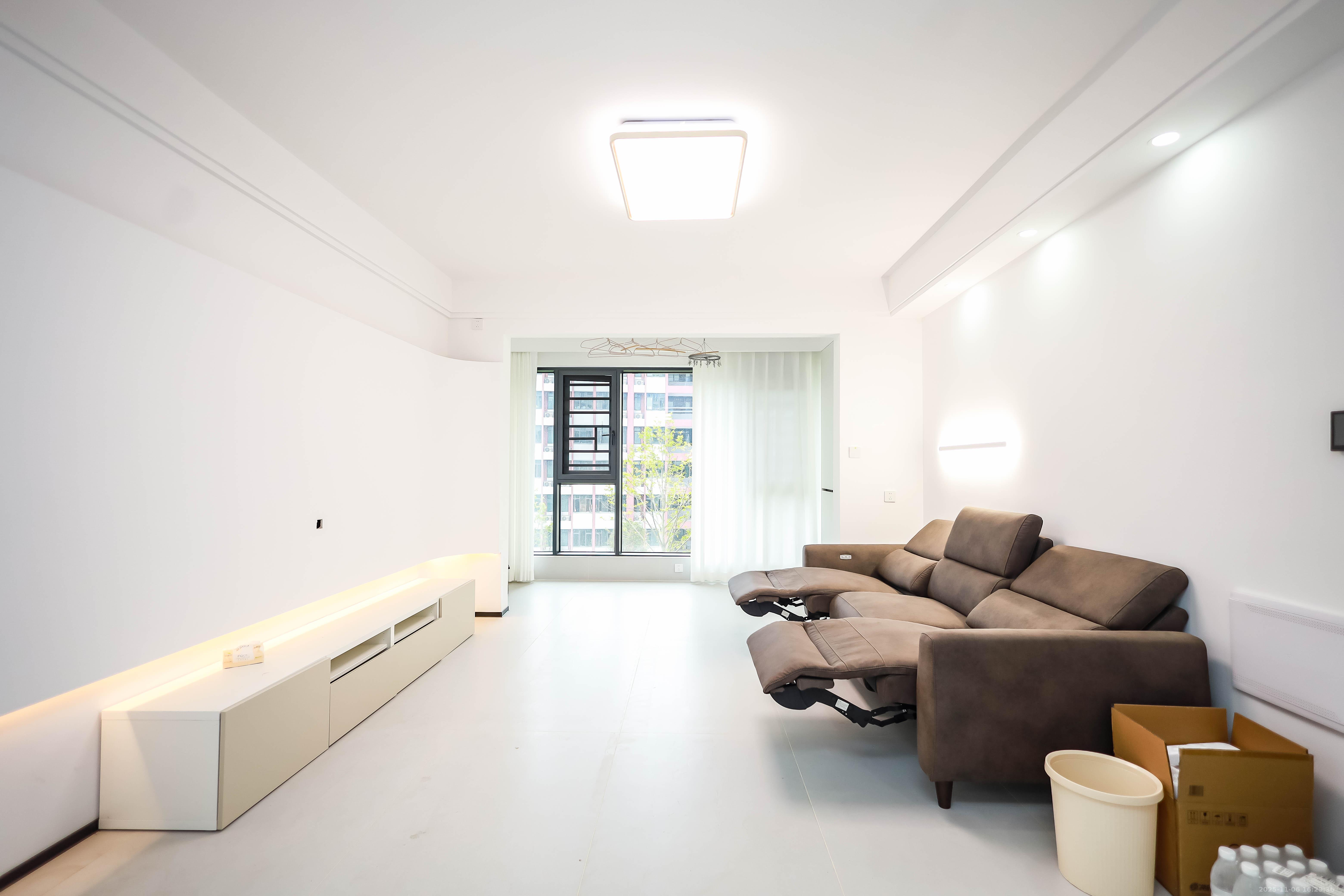 汉唐世家二期  3室2厅2卫    118.8万